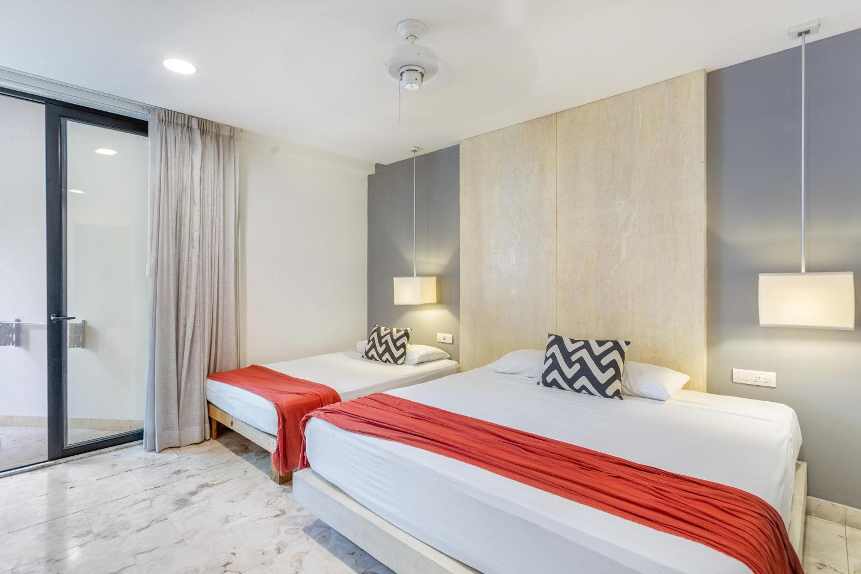 Anah Luxury Condos — 25