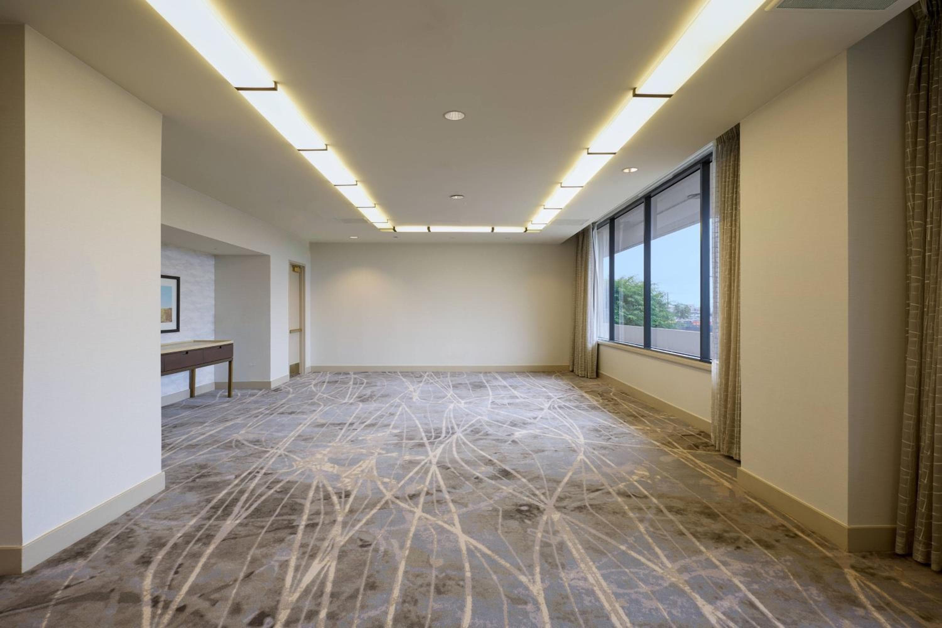 The Westin Los Angeles Airport — 17
