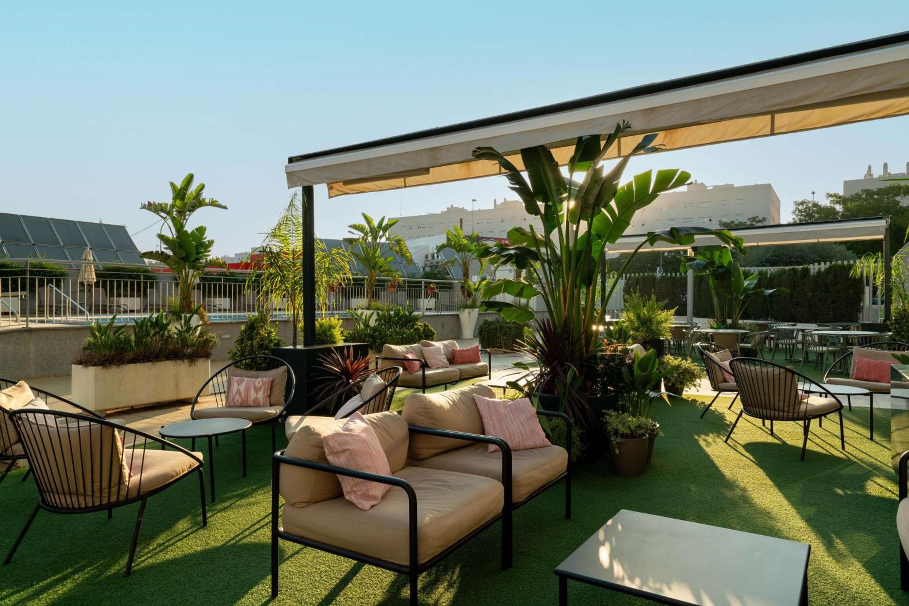 Hilton Garden Inn Sevilla — 12