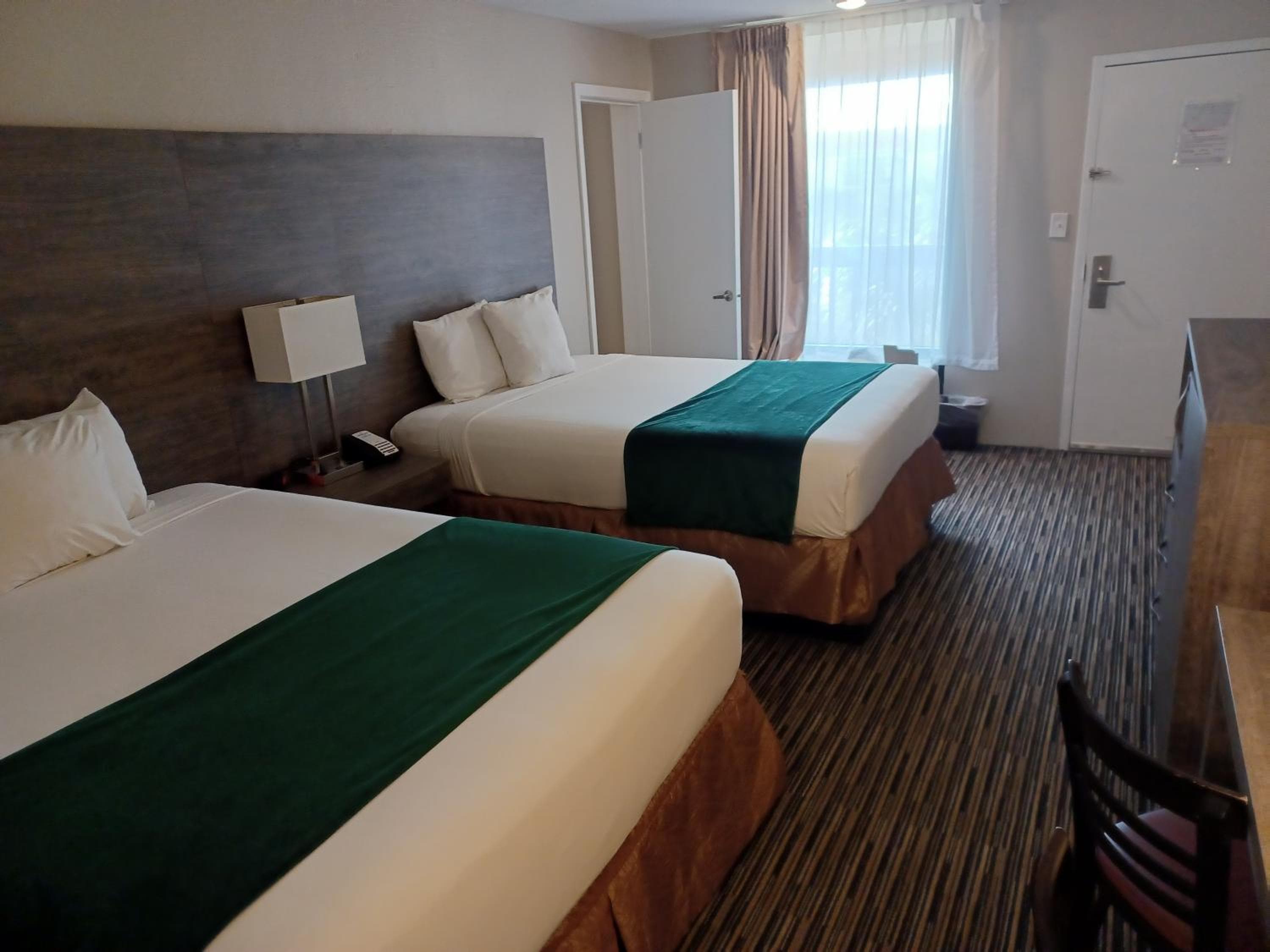 Grand Hotel Orlando at Universal Blvd - Shuttle to Theme Parks — 23