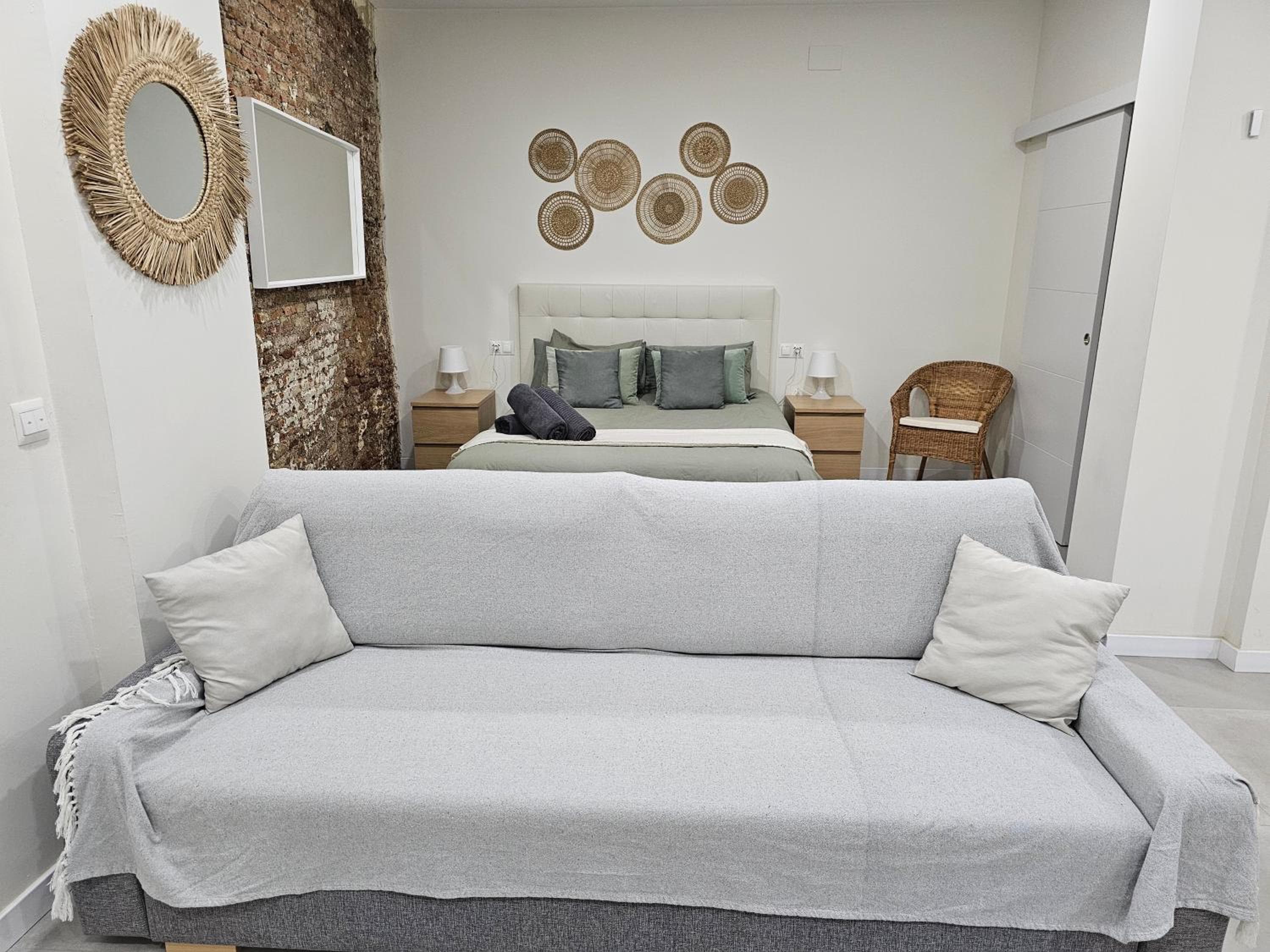 Estudio Trinidad Centro Málaga 2 — 30