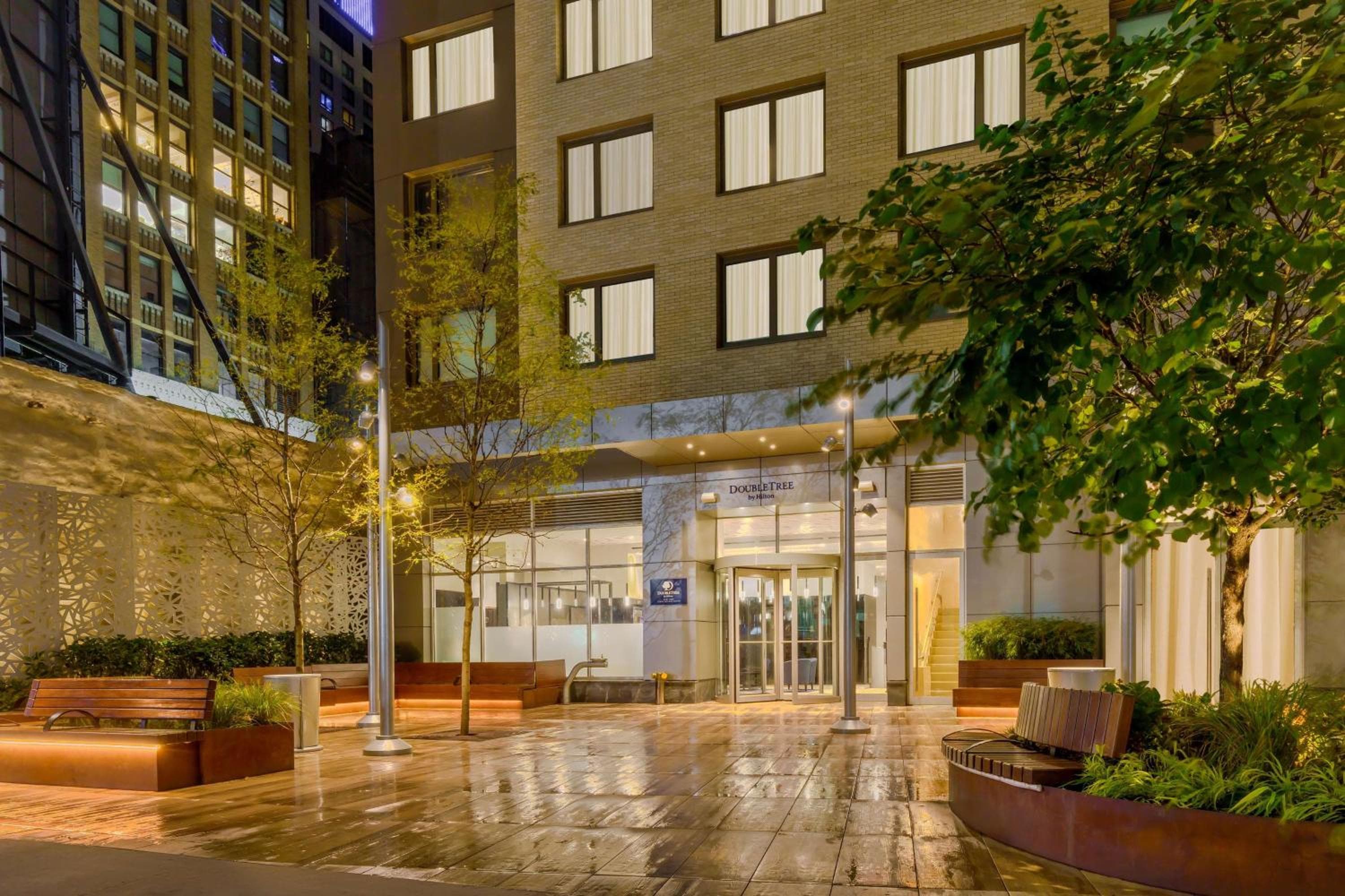 DoubleTree by Hilton New York Times Square South — 2