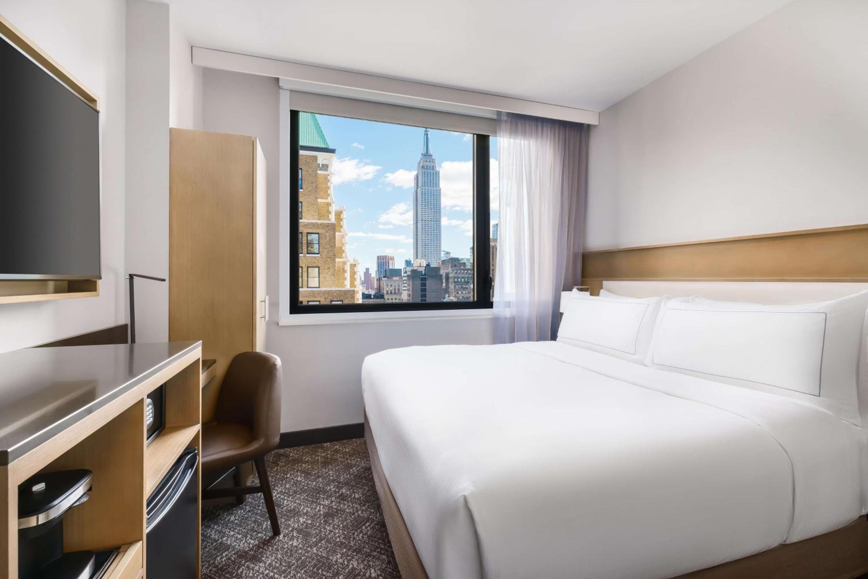DoubleTree by Hilton New York Times Square South — 13