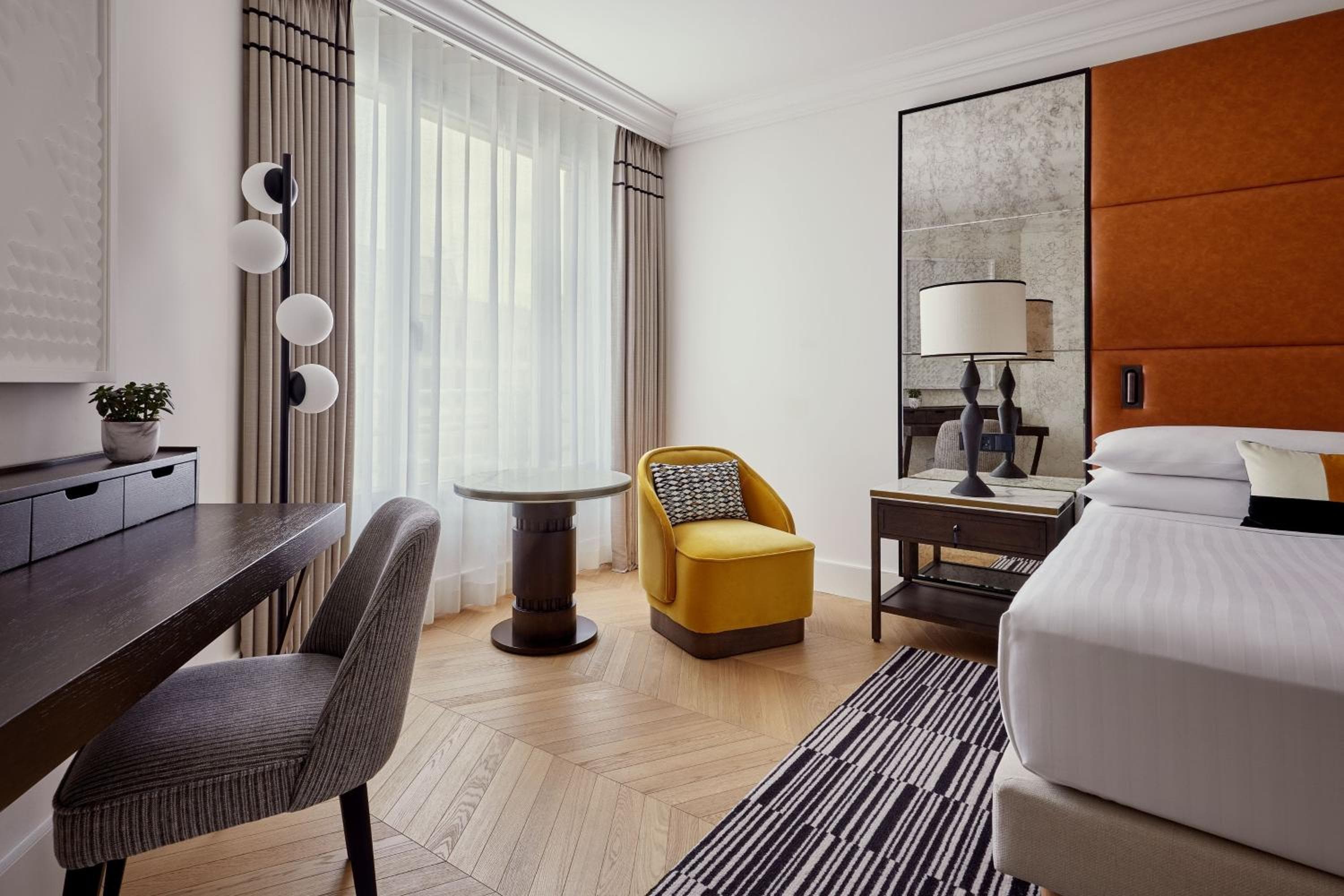Hotel Marriott Champs Elysees di Parigi — 15