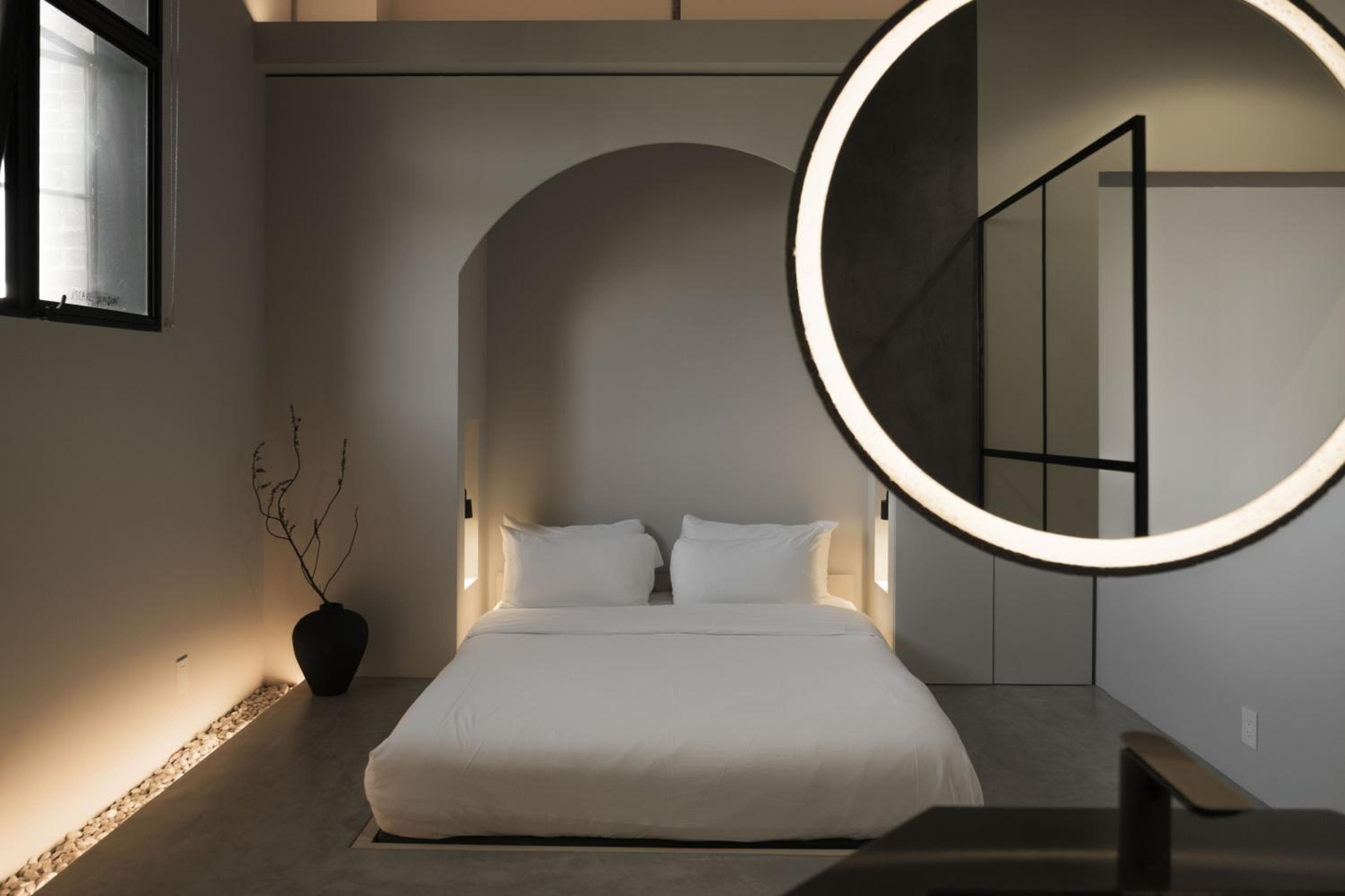 kodō hotel - Heart of LA Arts District — 3