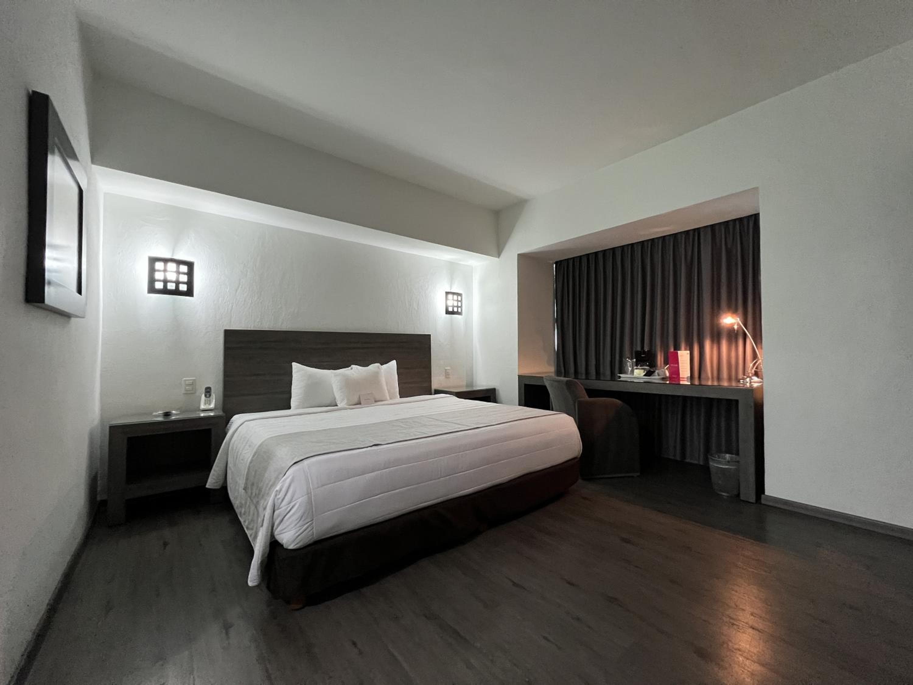 We Hotel Aeropuerto — 19