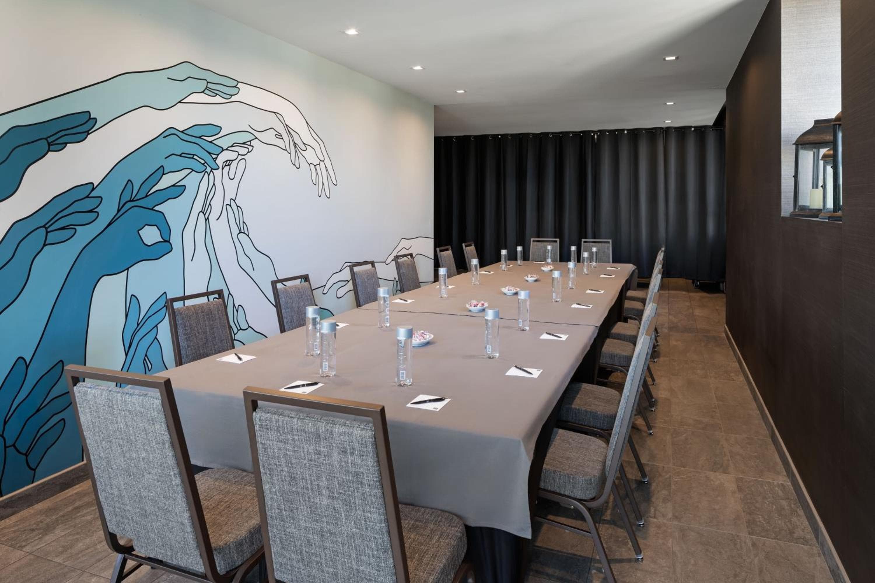 AC Hotel by Marriott Beverly Hills — 2