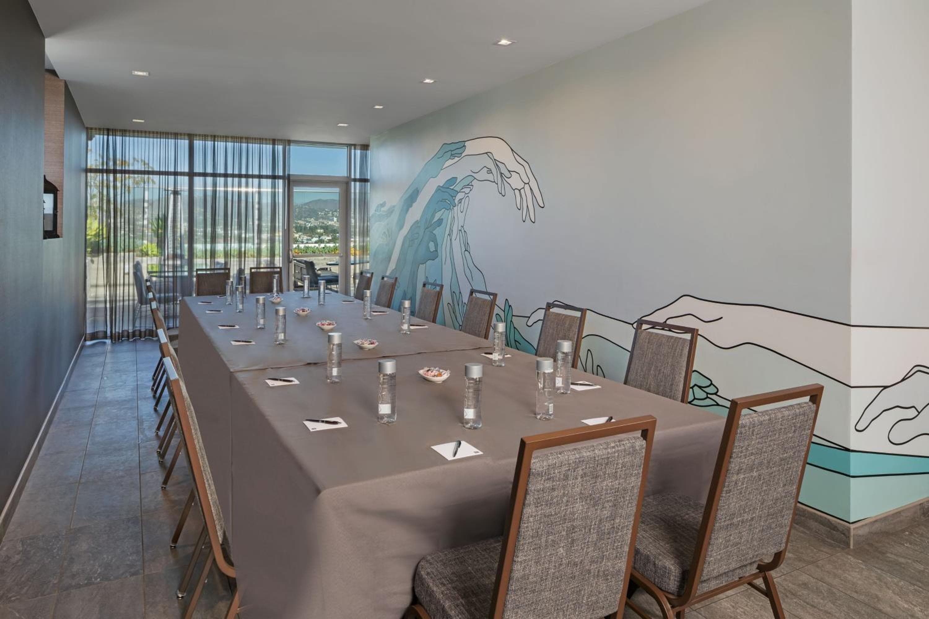 AC Hotel by Marriott Beverly Hills — 4