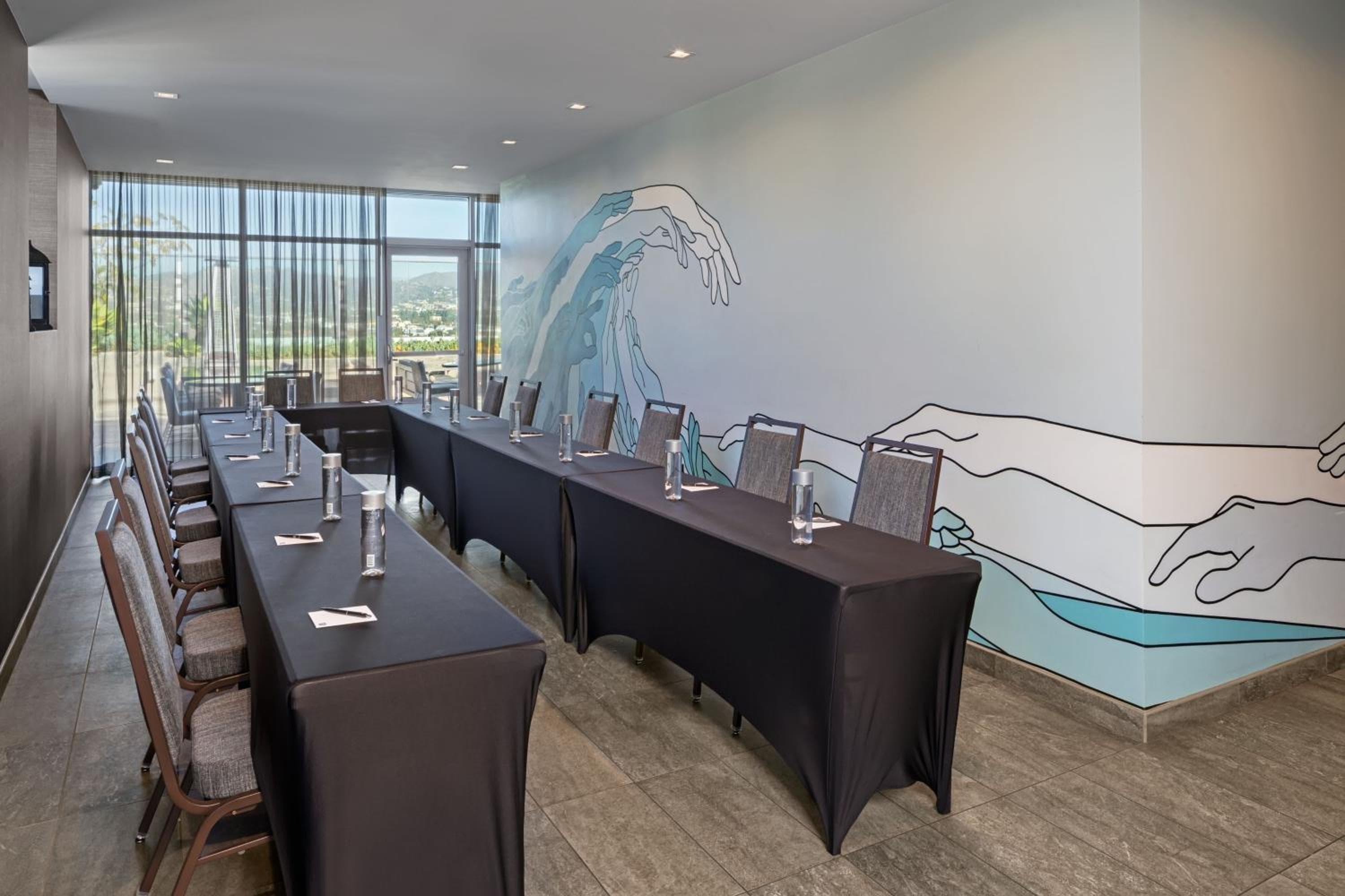 AC Hotel by Marriott Beverly Hills — 23