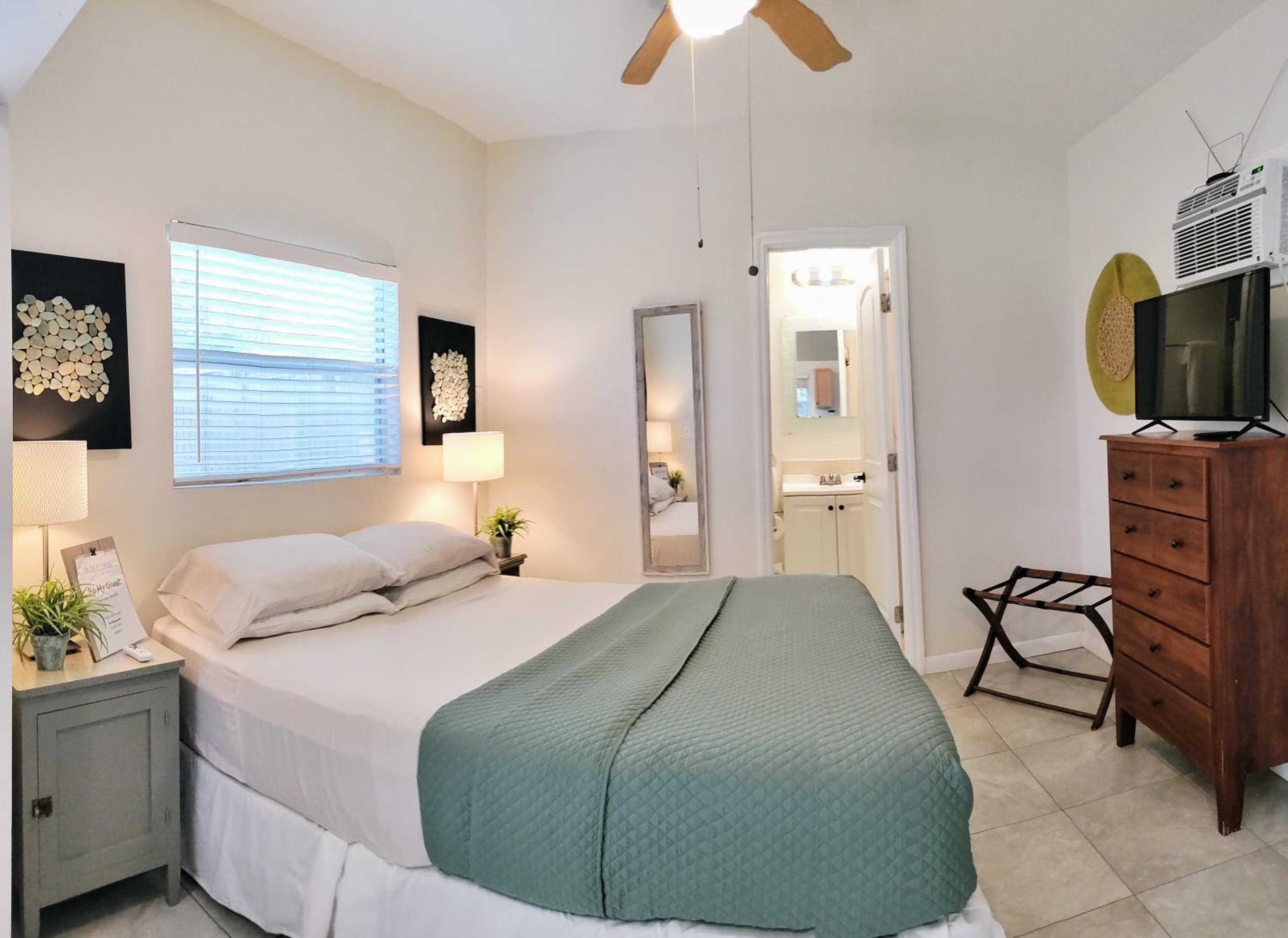 Loft Close to Downtown, Raymond James Stadium, Airport and Many More Places — 15