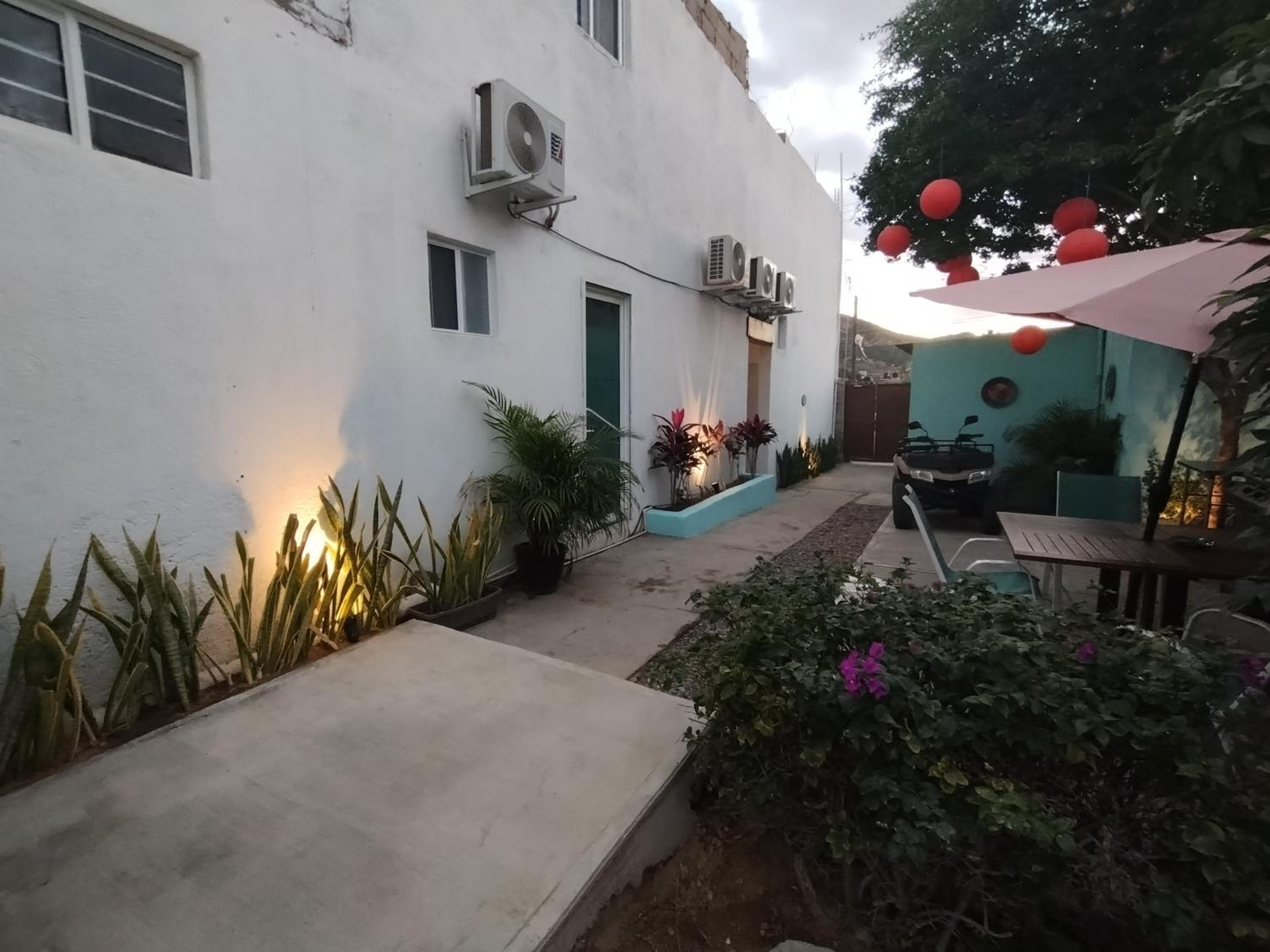 Tres Migueles, Departamento Alaain, Familienhotel, Komfort, in der Nähe des Yachthafens, touristisches Gebiet und Strand — 10