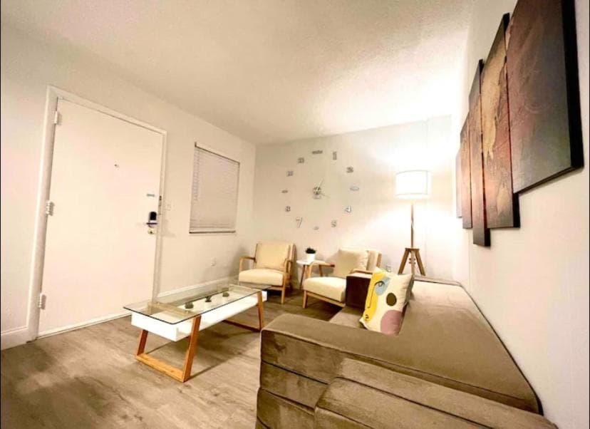 EcoStays Apartment Near Miami Airport - 303 — 18