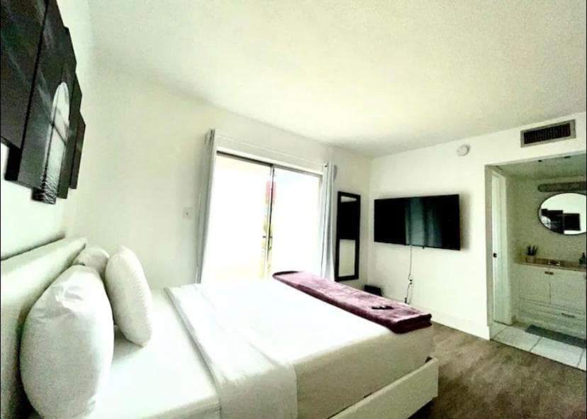 EcoStays Apartment Near Miami Airport - 303 — 13