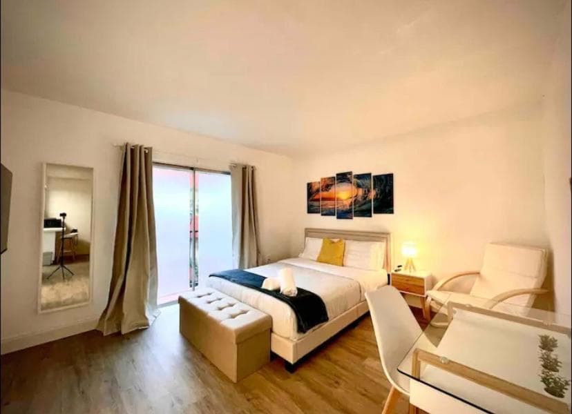 EcoStays Apartment Near Miami Airport - 303 — 5