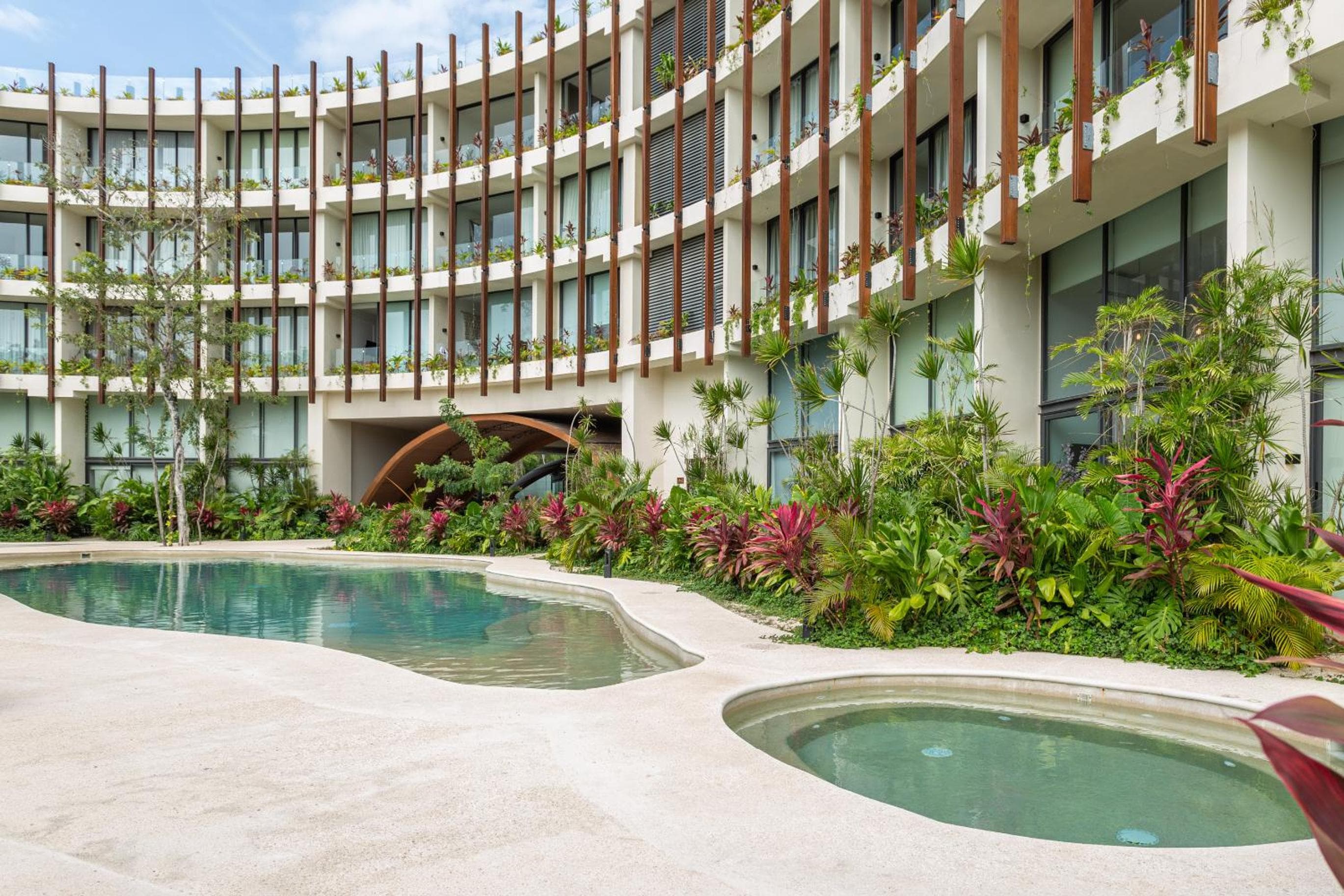 Mistiq Gardens — 26