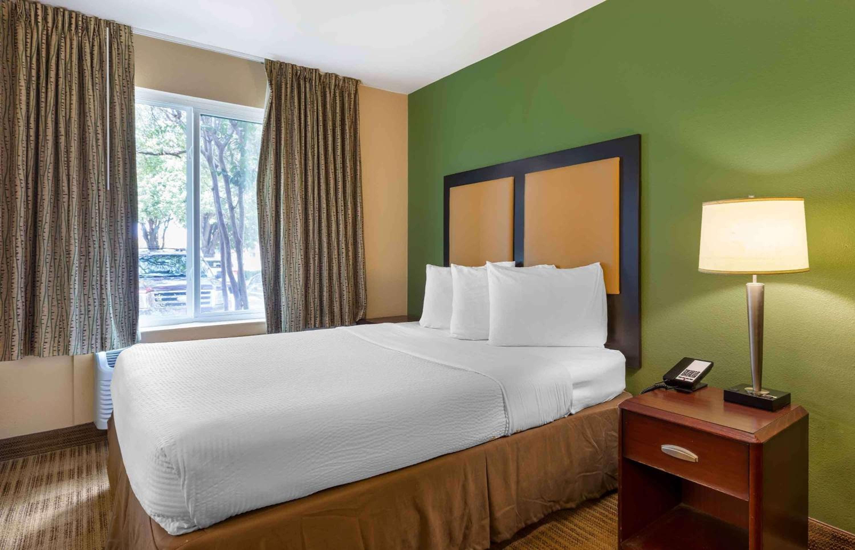 Extended Stay America Select Suites Tampa Airport Memorial Hwy — 10