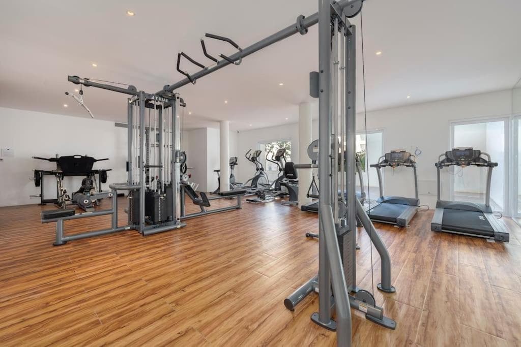 New 3BR condo with exceptional location with pool — 9