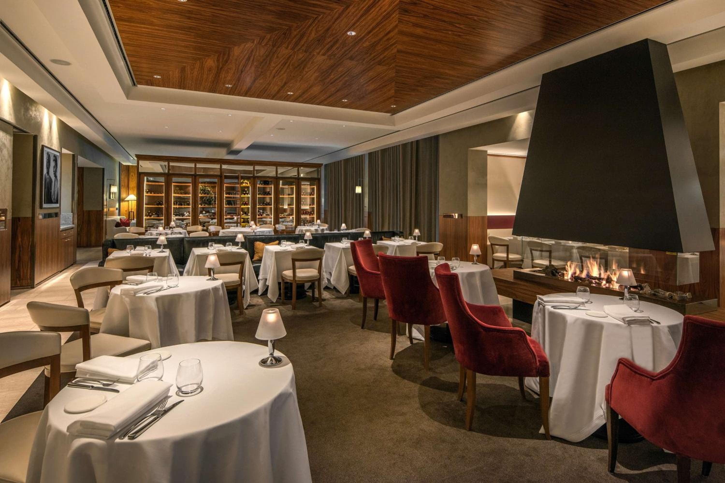 Hilton Amsterdam — 18