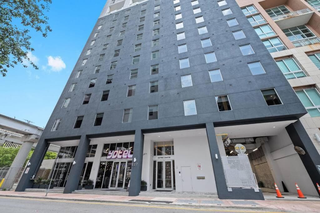 Downtown Miami Yotel 1 Bedroom — 1