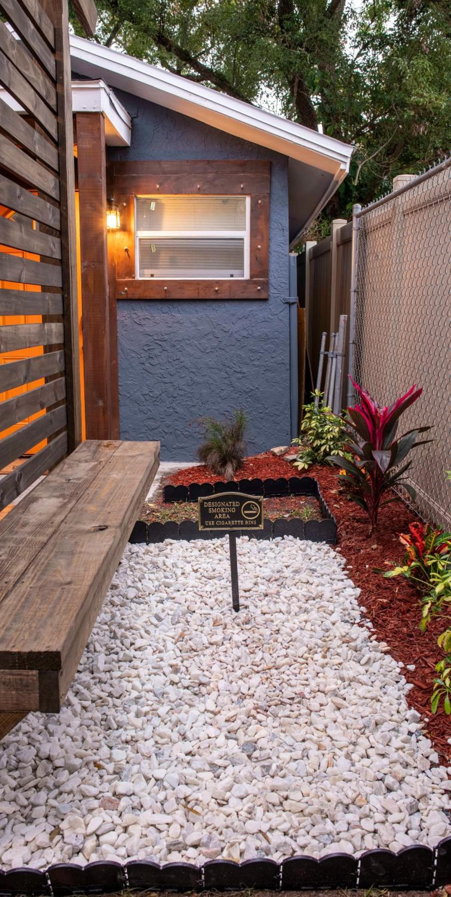 Downtown 4BR Home w Outdoor Living Has Power — 8