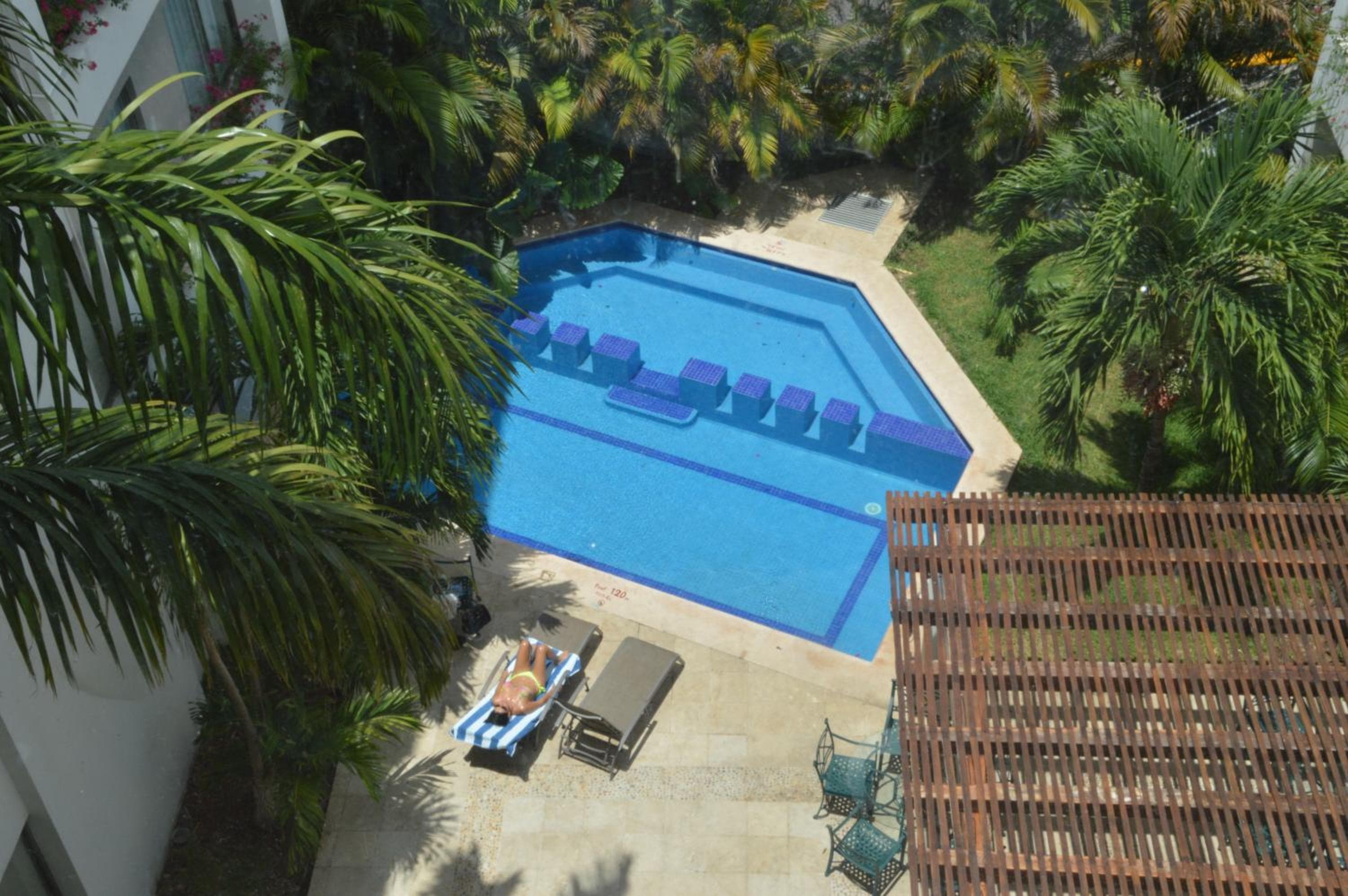 Ambiente Suites — 8