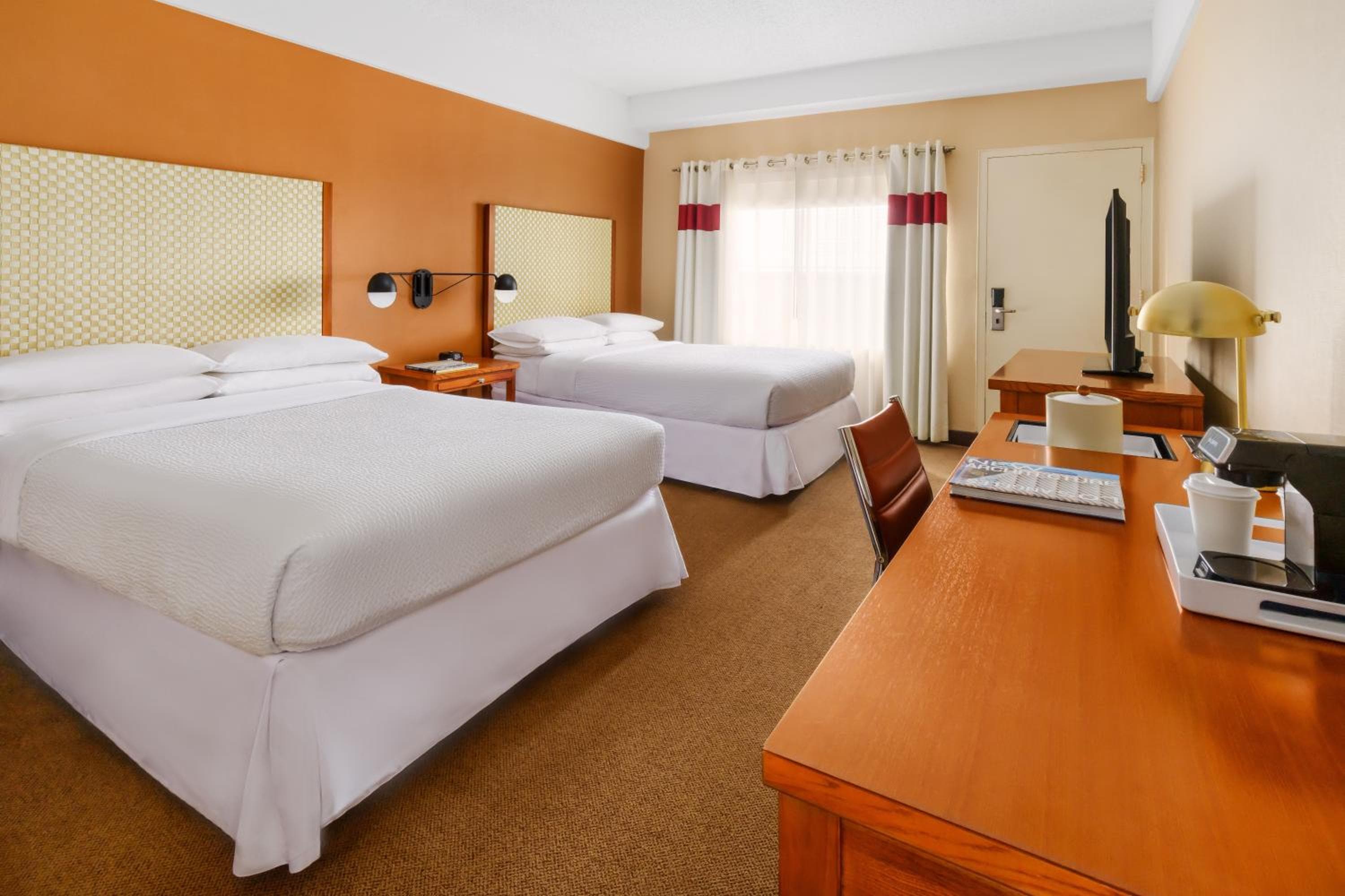 Four Points by Sheraton Aeropuerto Internacional de Los Ángeles — 7