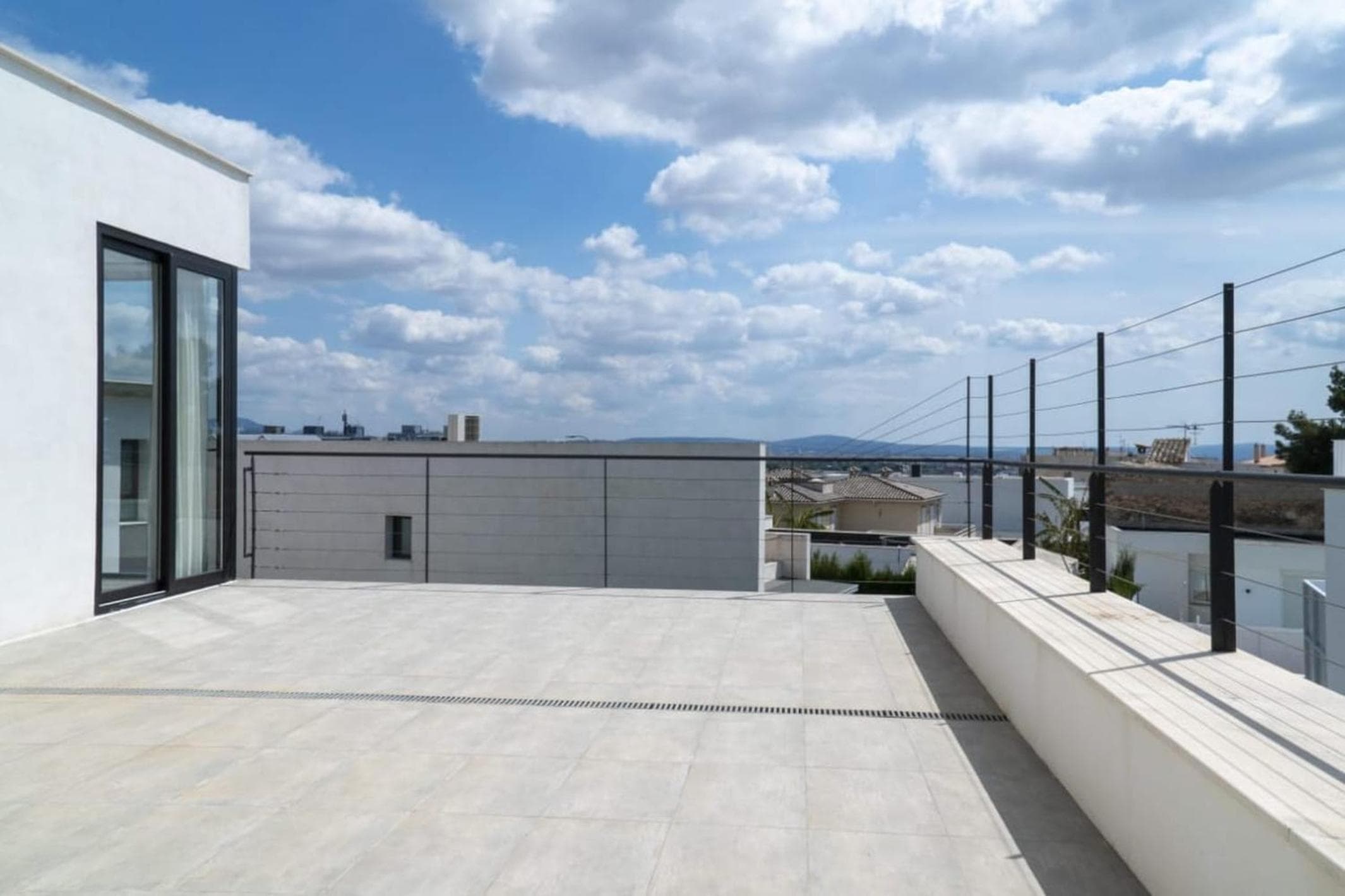 Moderna Villa con piscina en Palma de Mallorca — 18