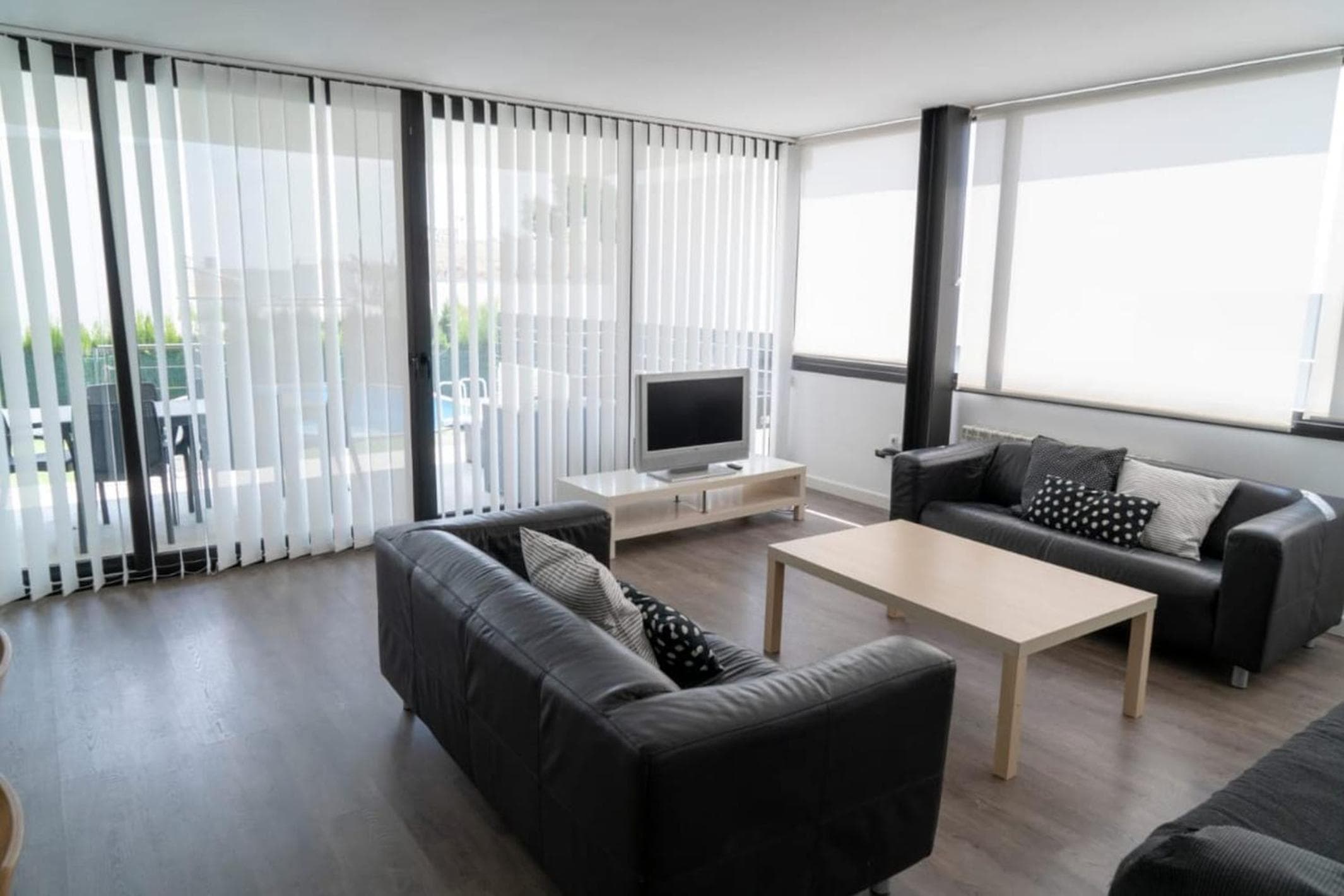 Moderna Villa con piscina en Palma de Mallorca — 10