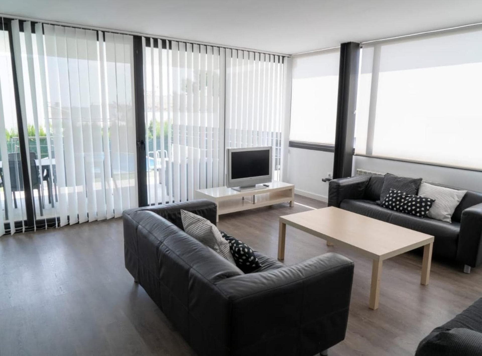 Moderna Villa con piscina en Palma de Mallorca — 28