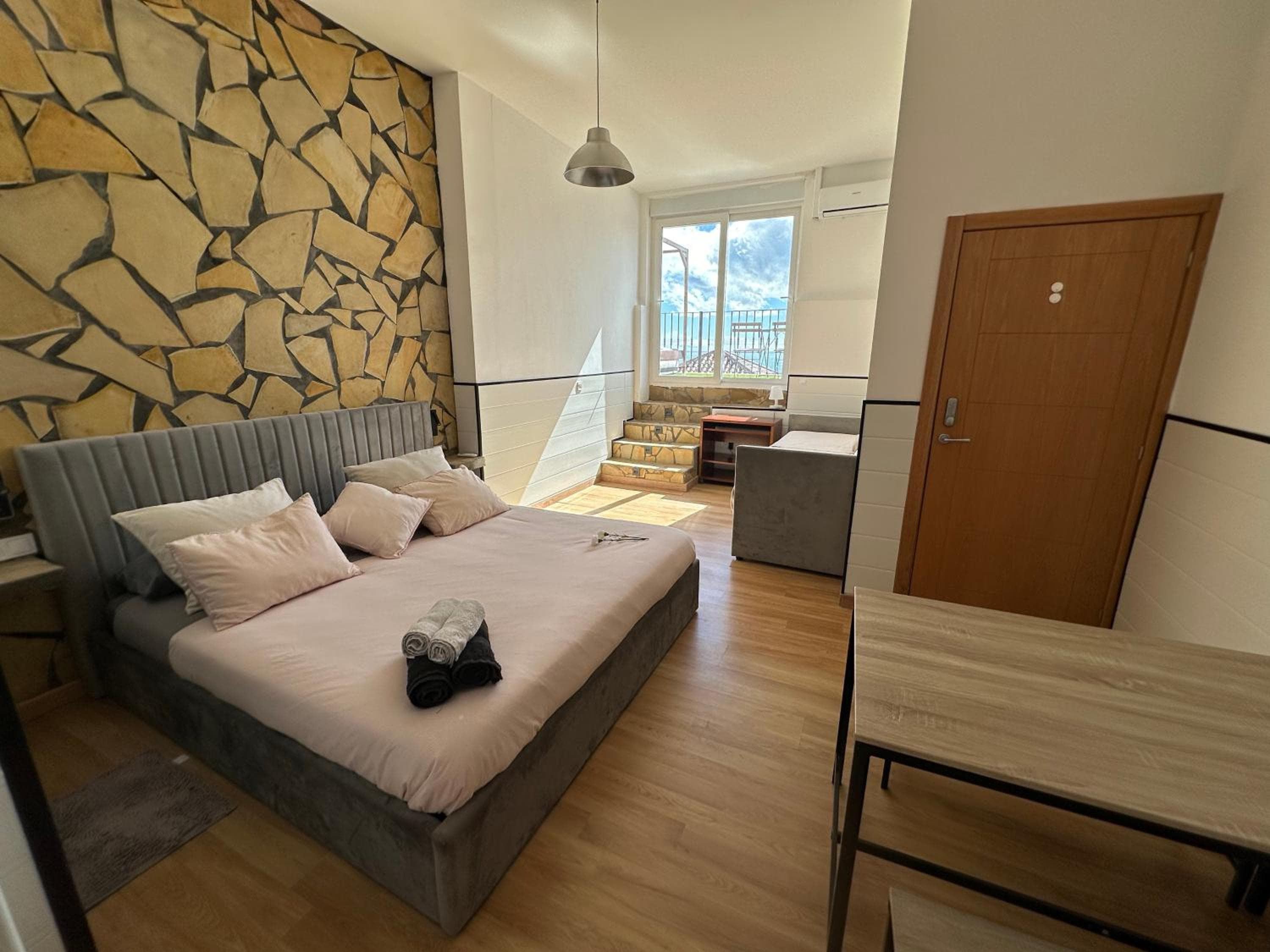 Rooms in Seafront Villa — 6