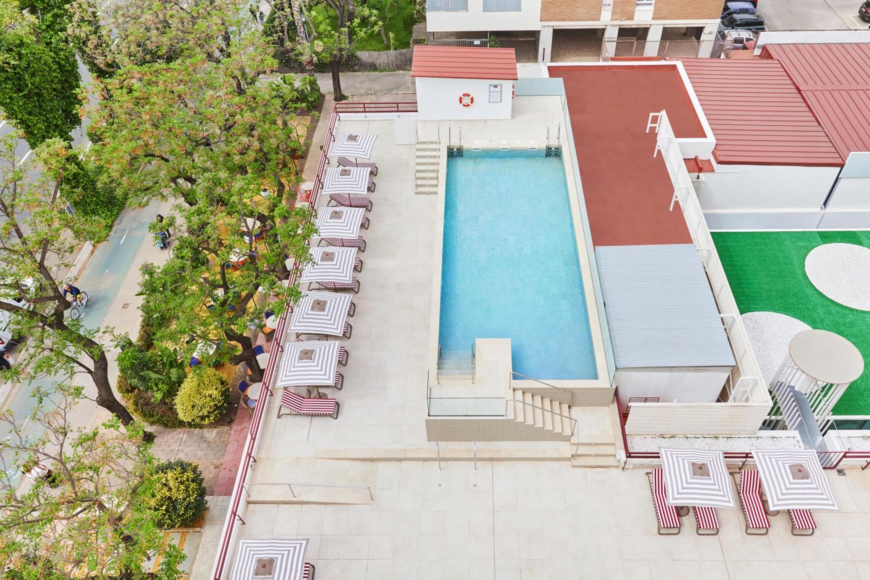 Hesperia Sevilla — 27