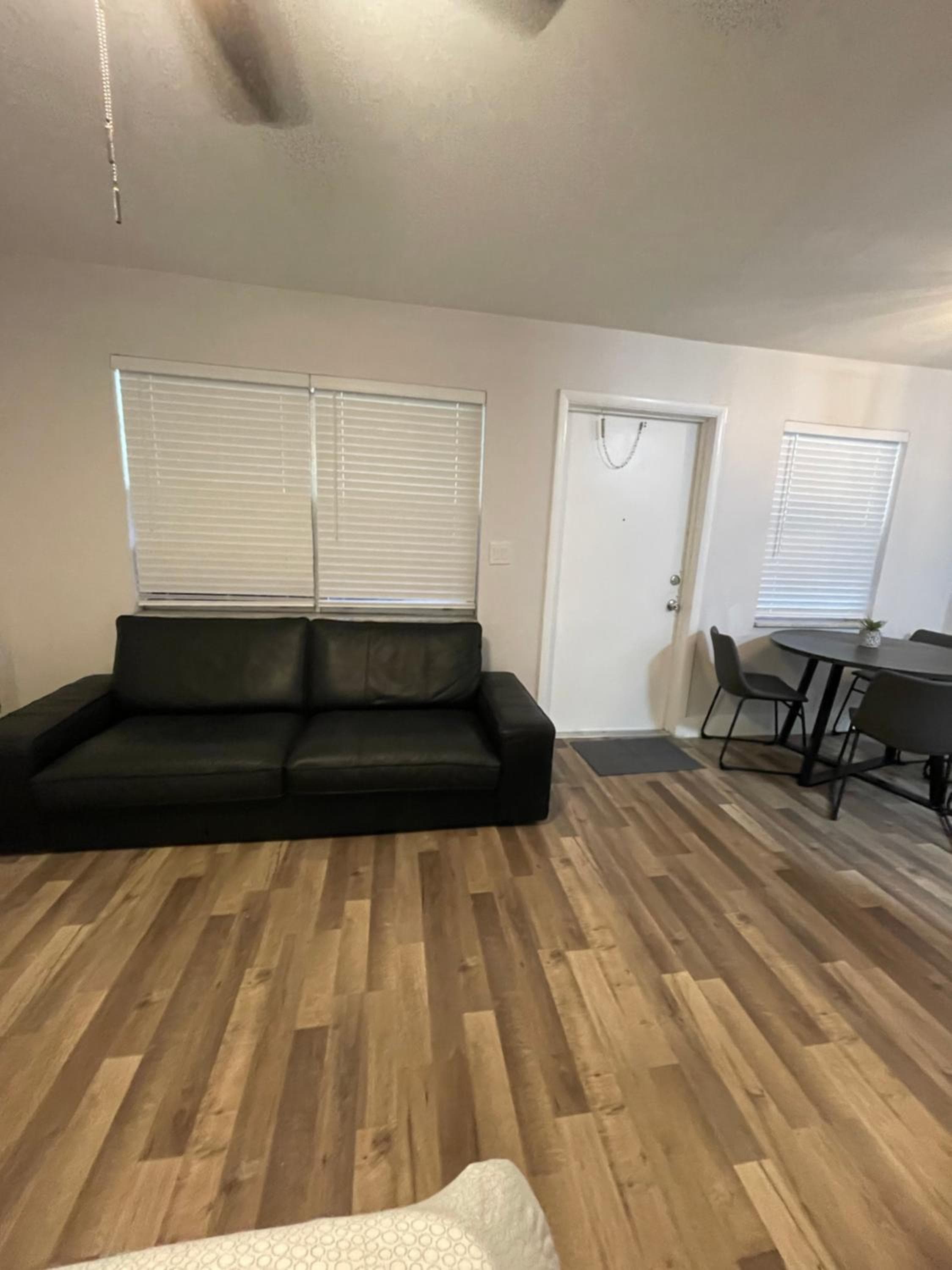 City First Story Apartments & Cottage — 7
