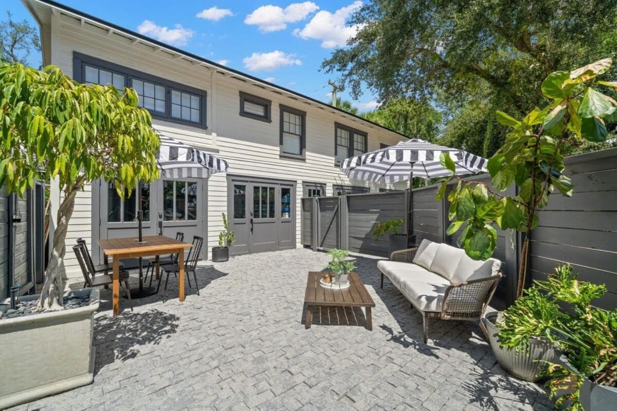 The Adaline Room #8 - Beautiful Hyde Park Apt, 2nd Floor, Steps to Bayshore — 27