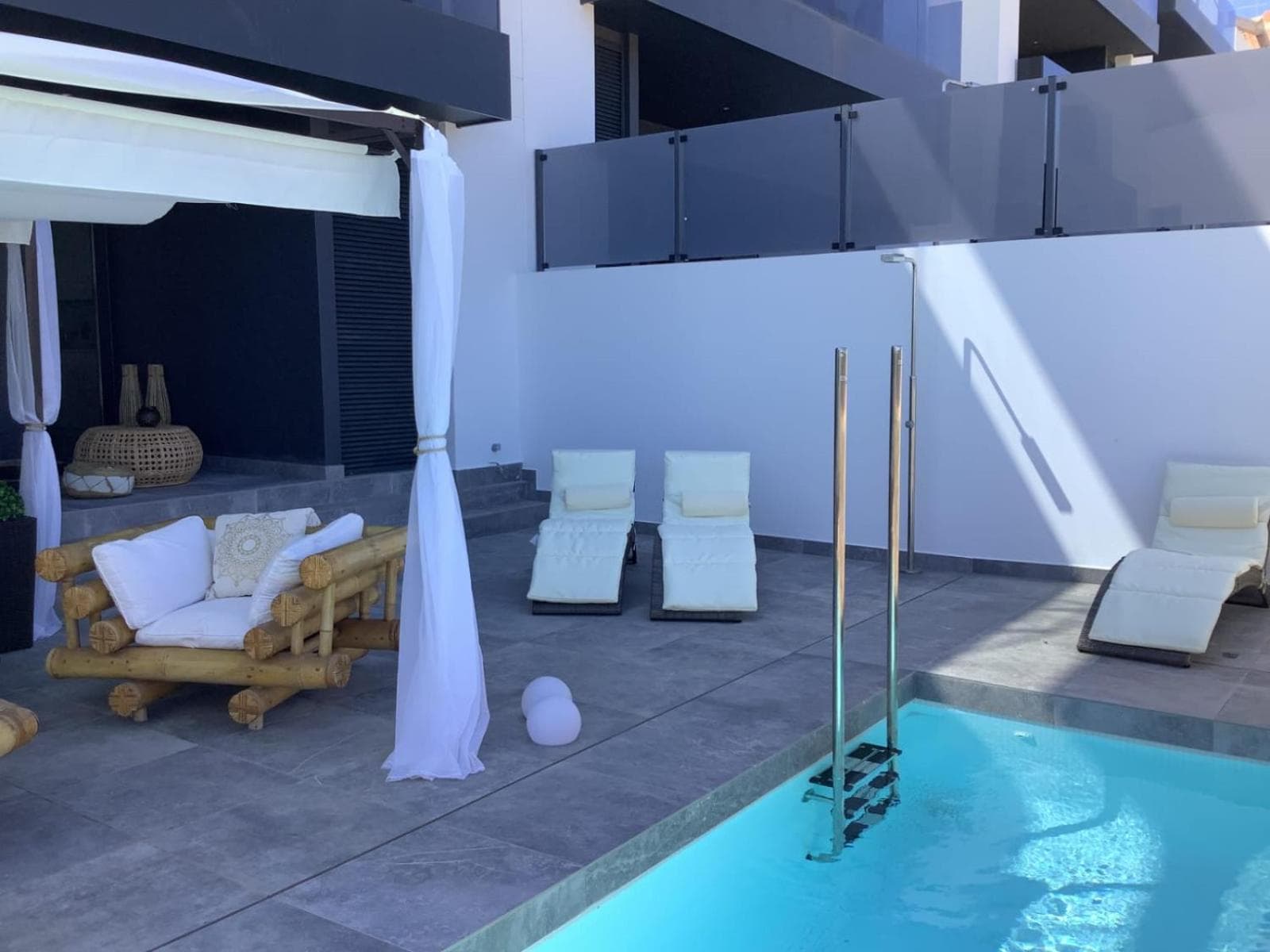 WHITE HOUSE IBIZA — 17