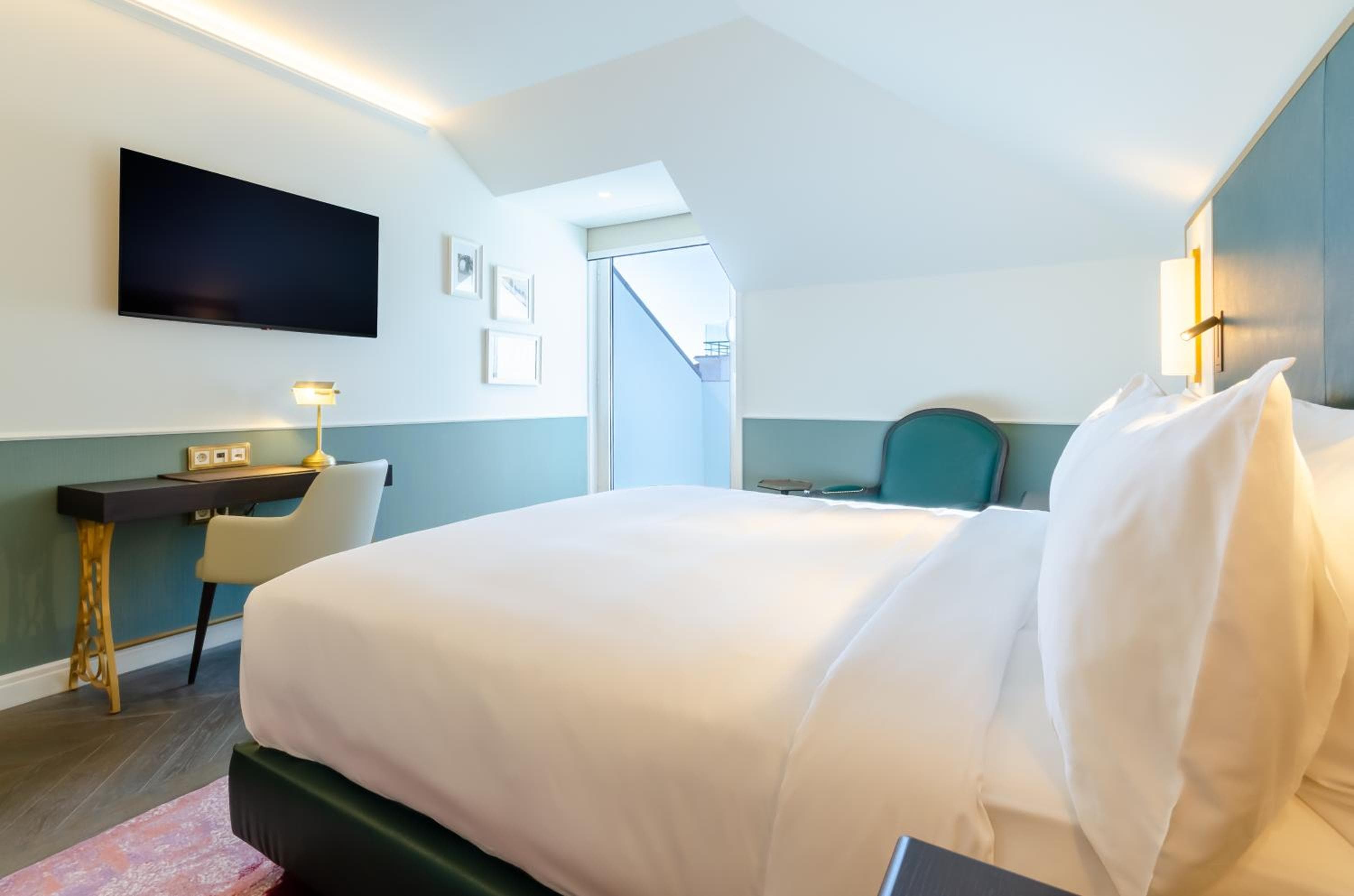 The Emerald House Lisbon - Curio Collection By Hilton — 24