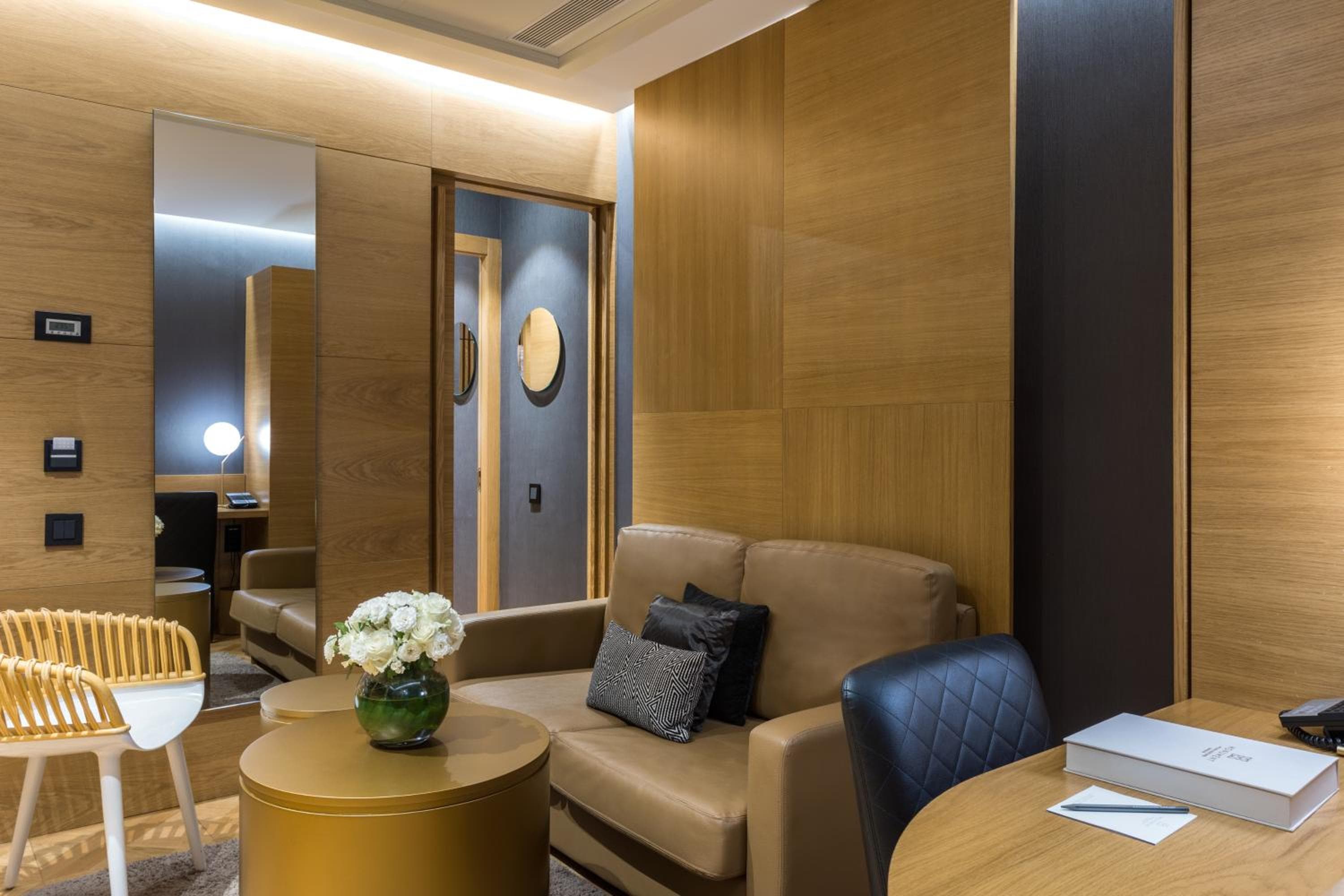 Monument Hotel — 30