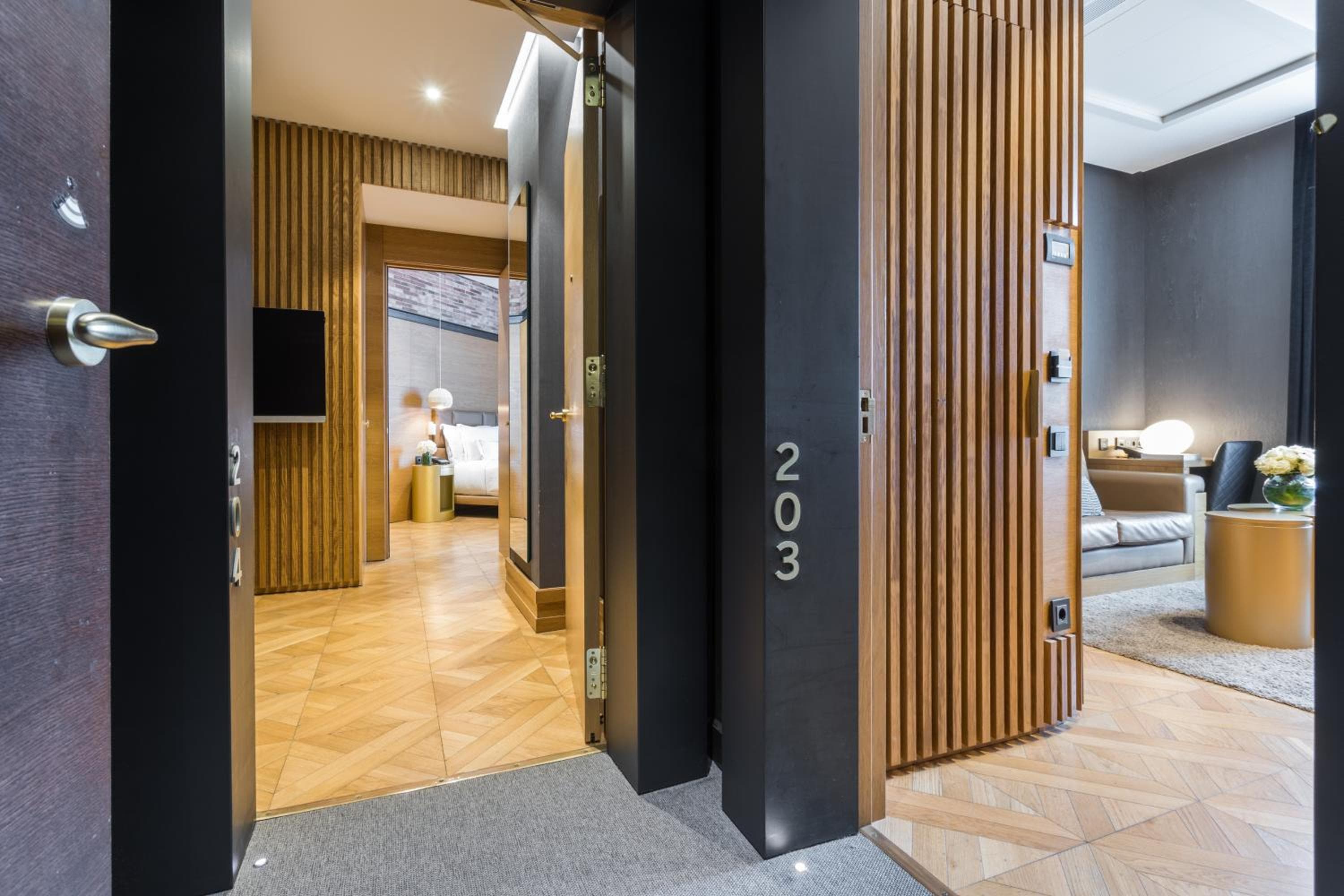Monument Hotel — 8