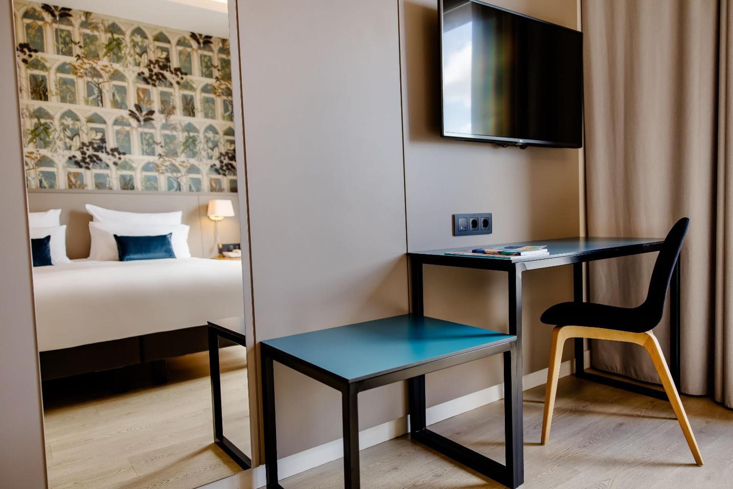 Motel One Madrid-Plaza de España — 11