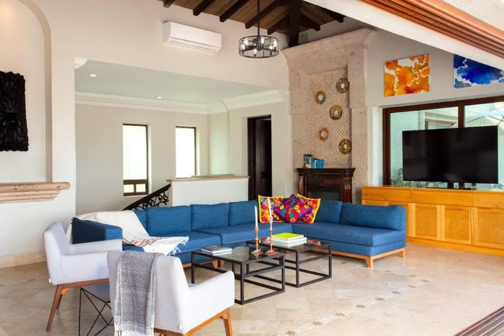 Villa de 6 Recámaras con Vistas al Mar en Pedregal — 26