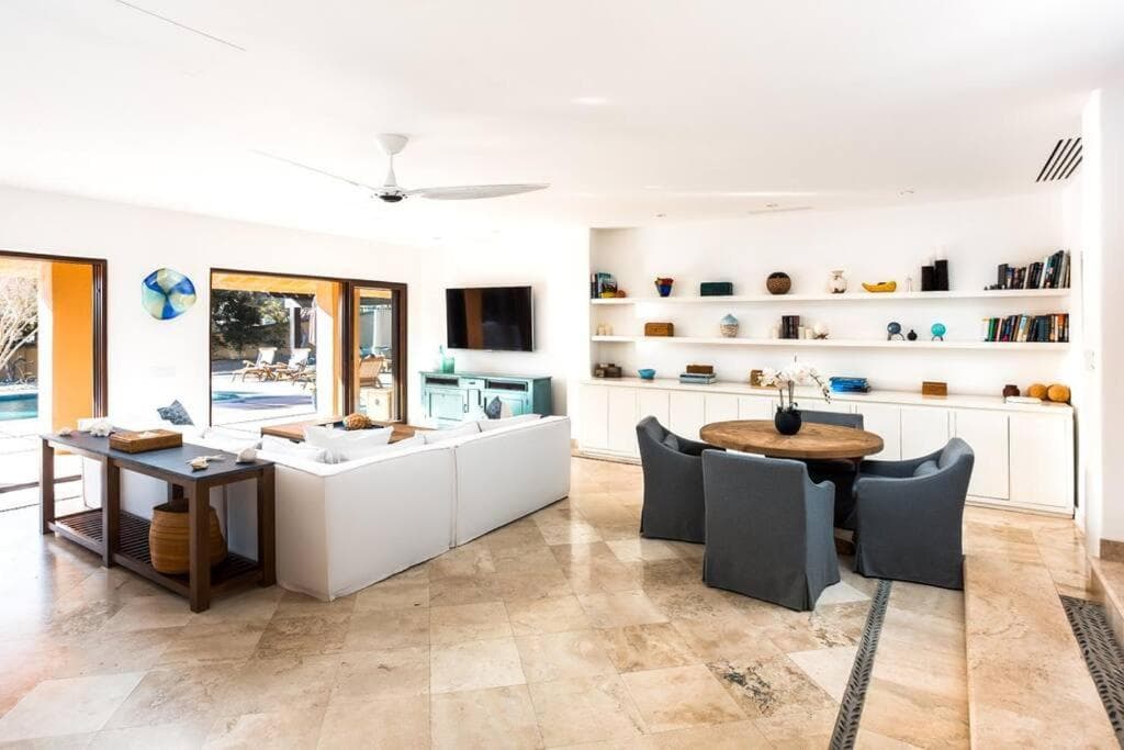LA ROCA 8 min WALKING DISTANCE TO THE BEACH — 6