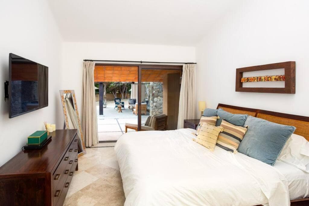 LA ROCA 8 min WALKING DISTANCE TO THE BEACH — 11