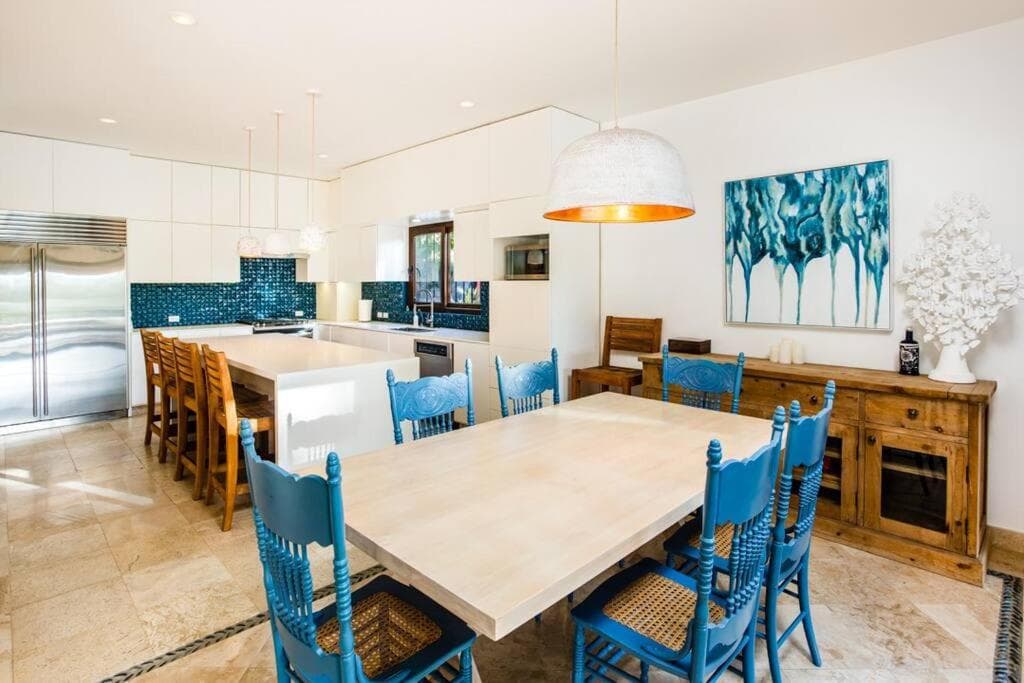 LA ROCA 8 min WALKING DISTANCE TO THE BEACH — 15