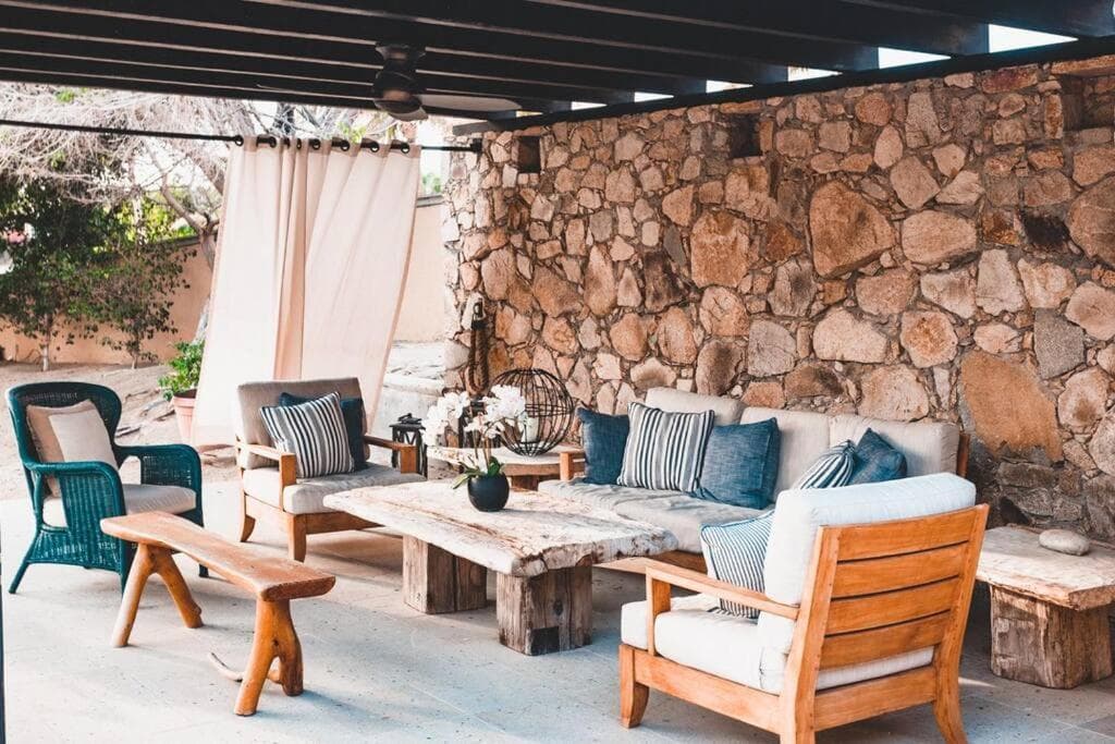 LA ROCA 8 min WALKING DISTANCE TO THE BEACH — 24
