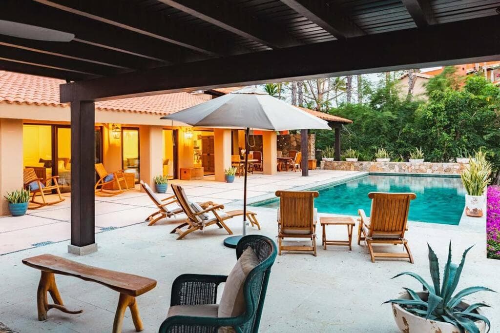 LA ROCA 8 min WALKING DISTANCE TO THE BEACH — 7