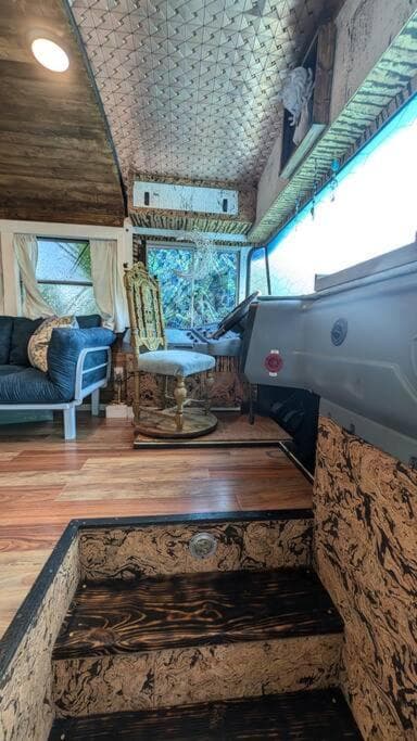 Cozy AF Medusa the Bus-Lux — 22