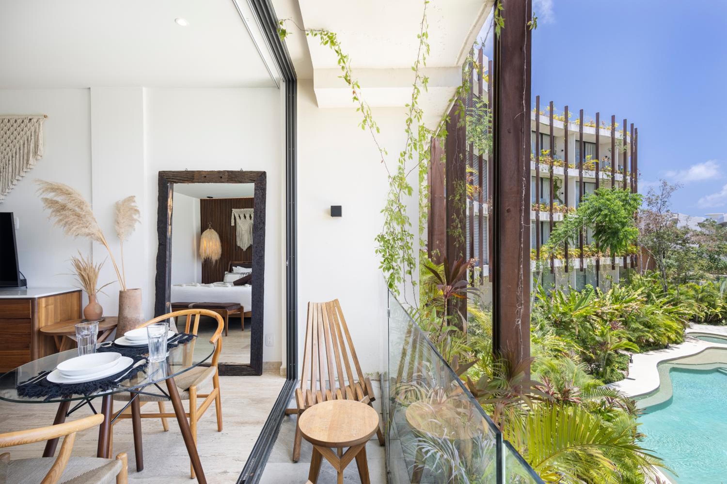 Mistiq Gardens — 28