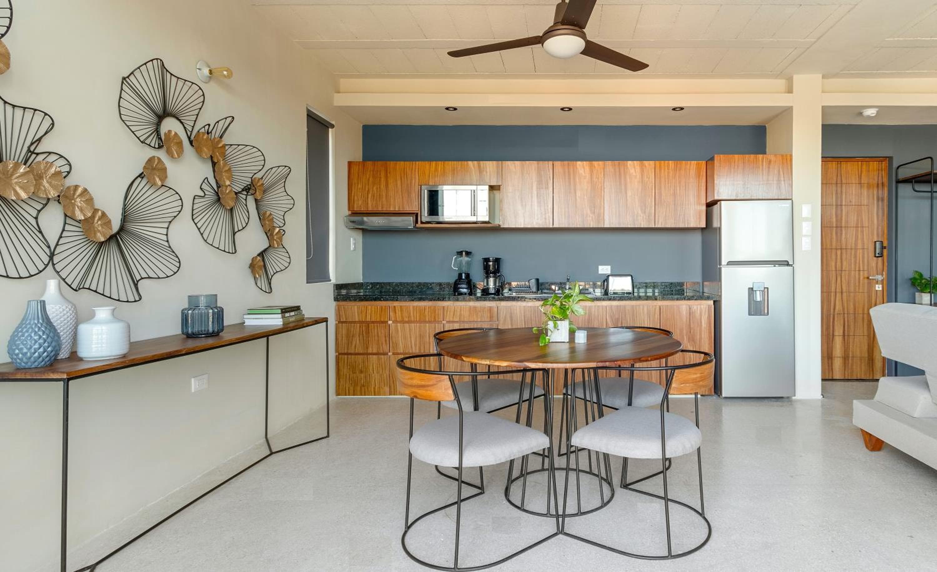 Ocean Boutique Condos — 18