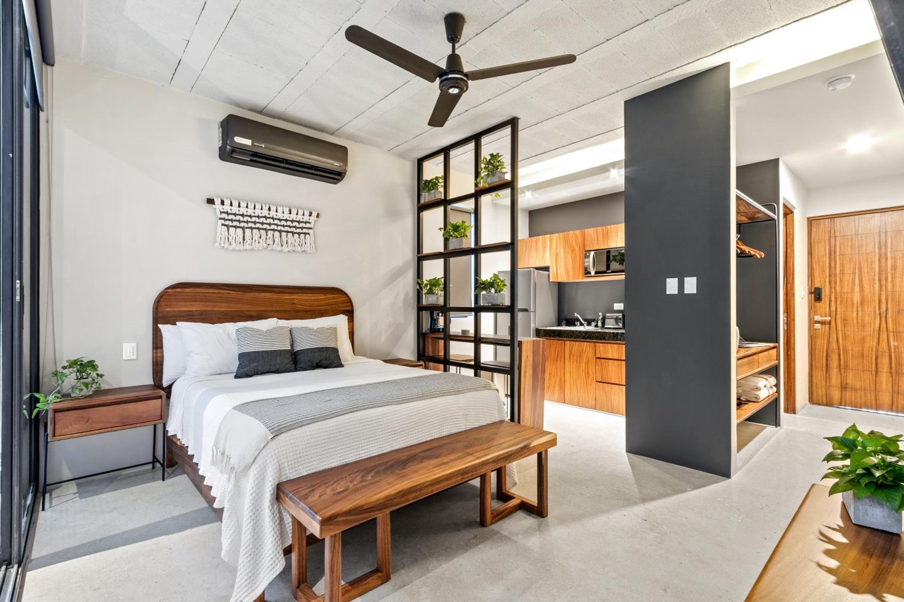 Ocean Boutique Condos — 13