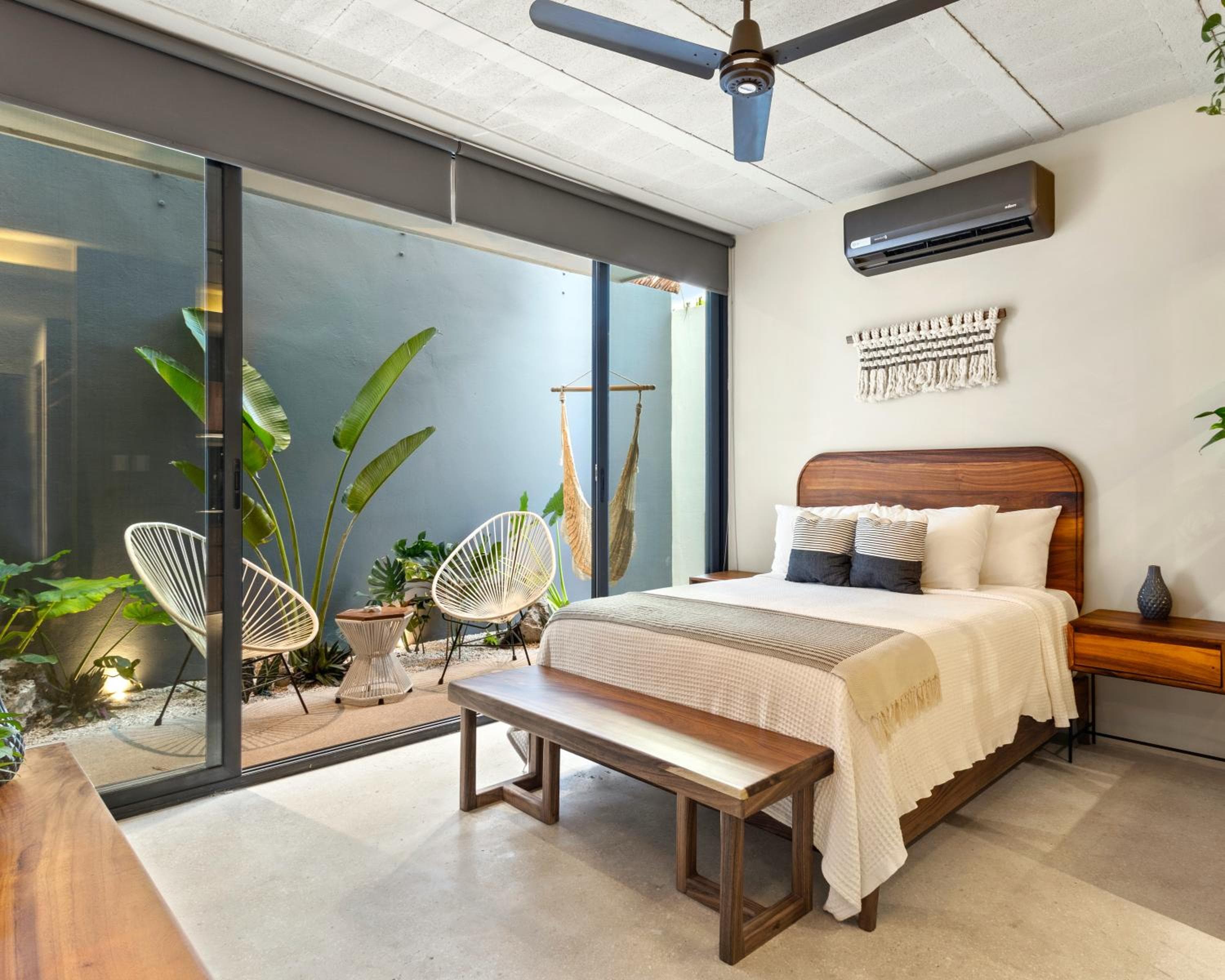 Ocean Boutique Condos — 17
