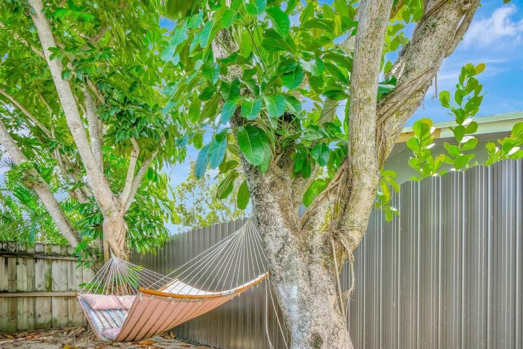 Fort Lauderdale Tropical Oasis Pool Retreat — 7